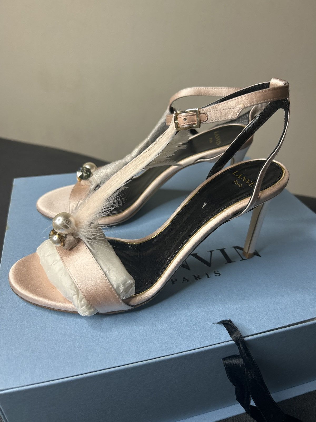 Lanvin Lanvin feather heels Size US 7 / IT 37 - 7 Thumbnail