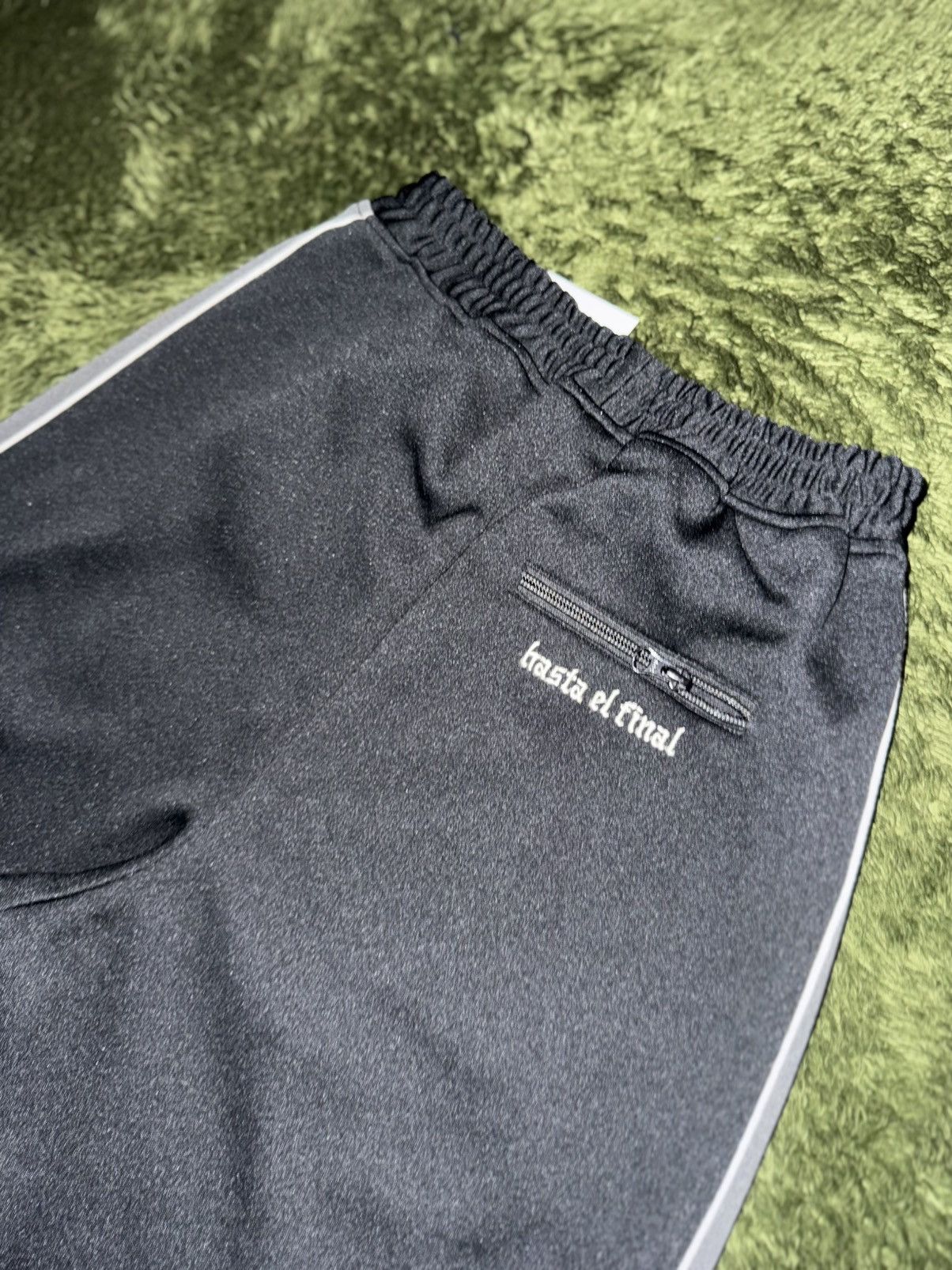 Japanese Brand [S] Fierce Embroidered Logo Playing Track Pants Black Size US 32 / EU 48 - 8 Thumbnail
