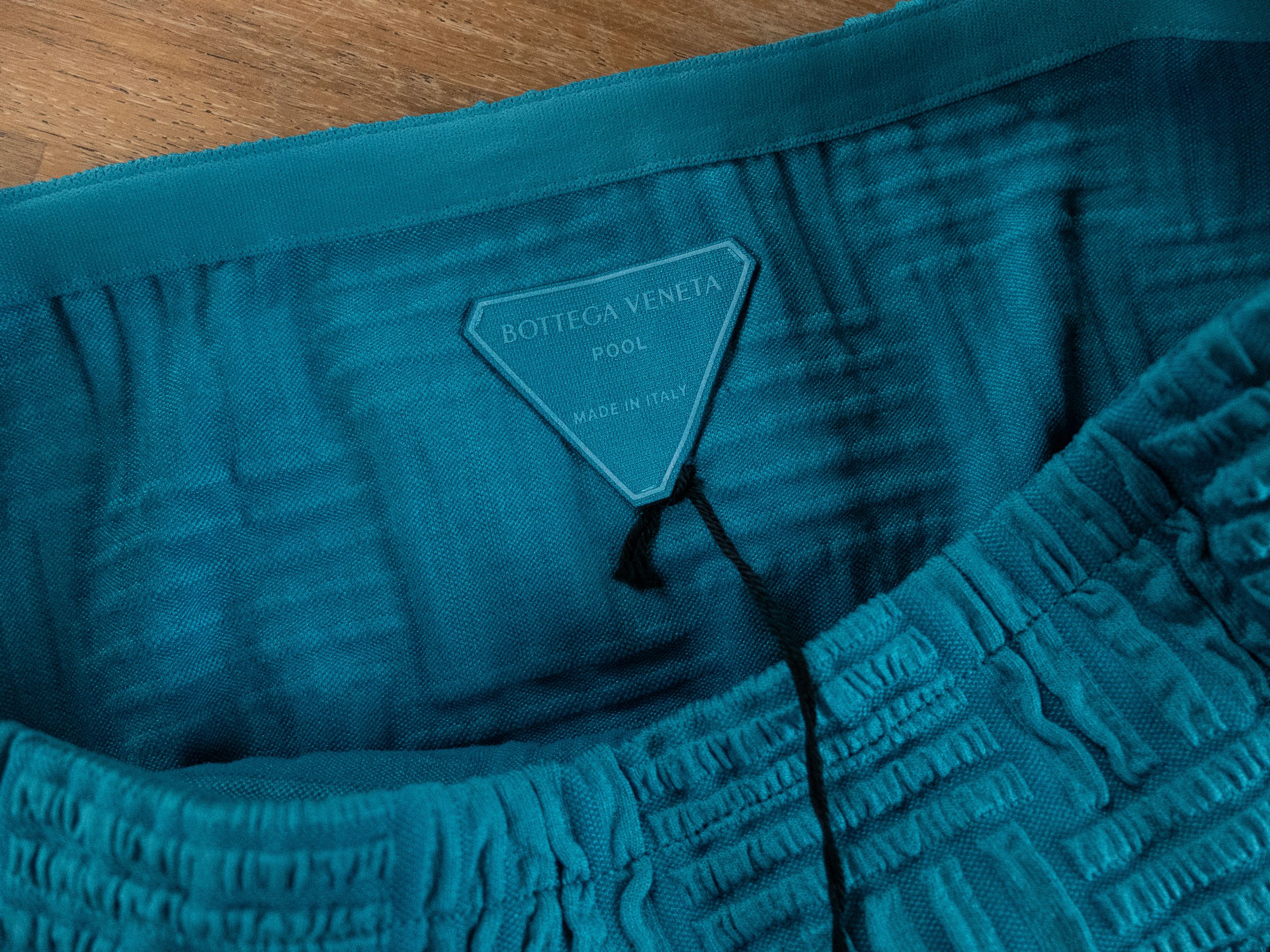 Bottega Veneta BOTTEGA VENETA blue two piece one shoulder bikini swimsuit L Size 30" / US 8 / IT 44 - 6 Thumbnail