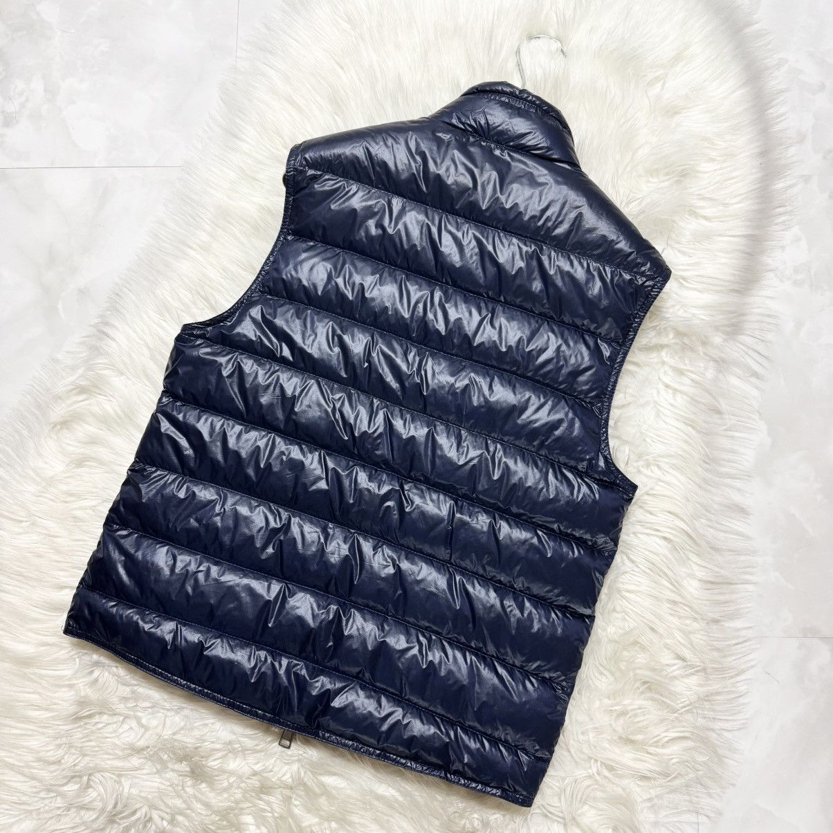 Moncler Authentic, Mint Condition Moncler GUI Gilet Light Down Vest Size US XS / EU 42 / 0 - 8 Thumbnail