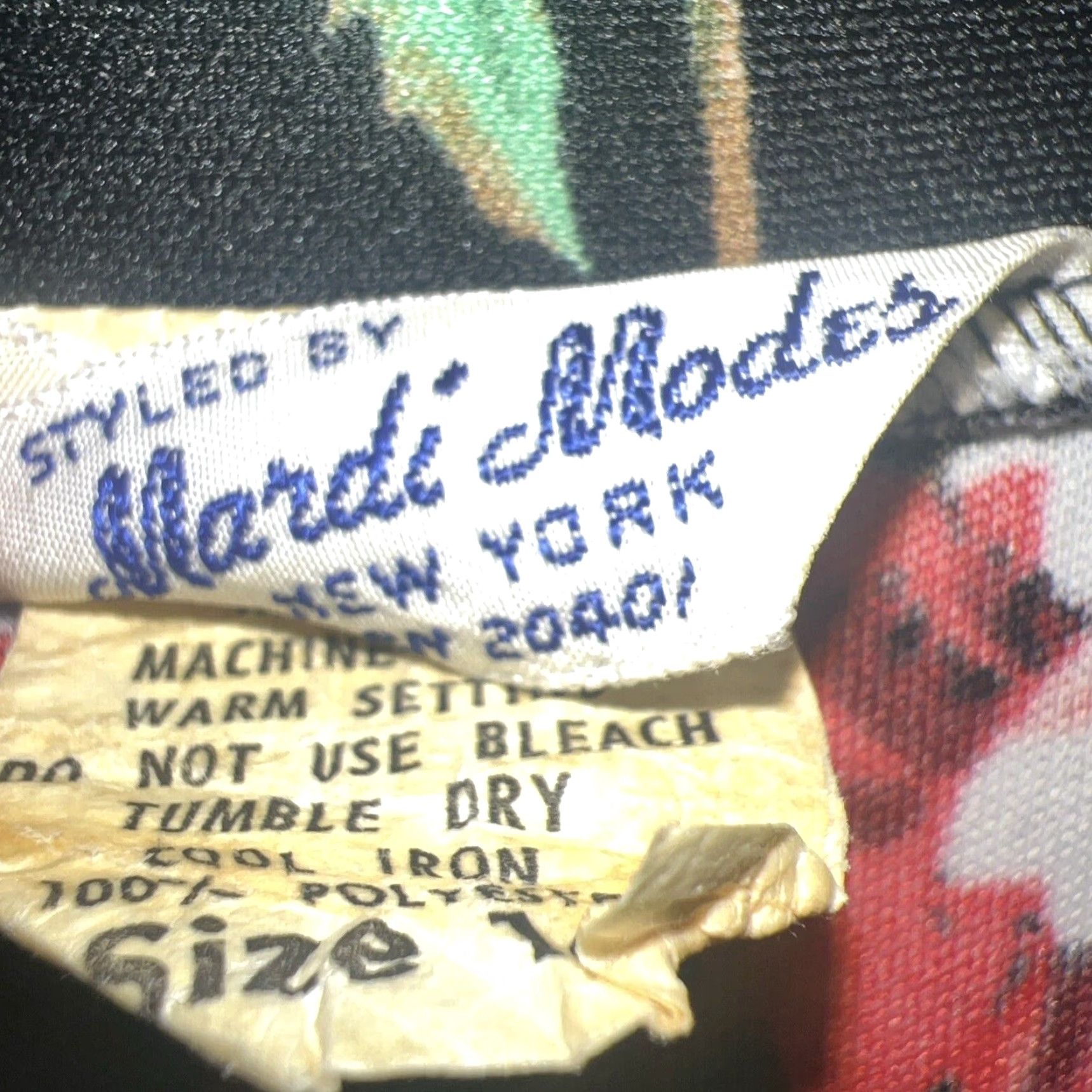 Vintage VINTAGE Mardi Modes Blouse Shirt Womens Size 14 Black Floral 90s ladies shirt Size XL / US 12-14 / IT 48-50 - 4 Thumbnail