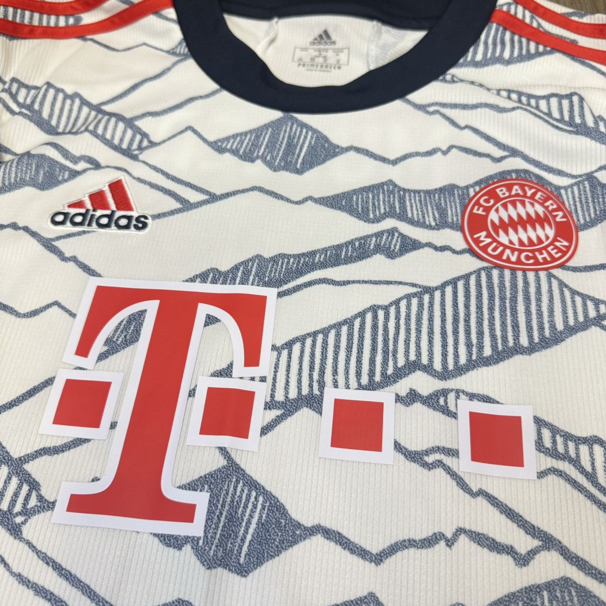 Sports Specialties Bayern Munich 21/22 C/L third away shirt #25 Muller Size US XL / EU 56 / 4 - 3 Thumbnail