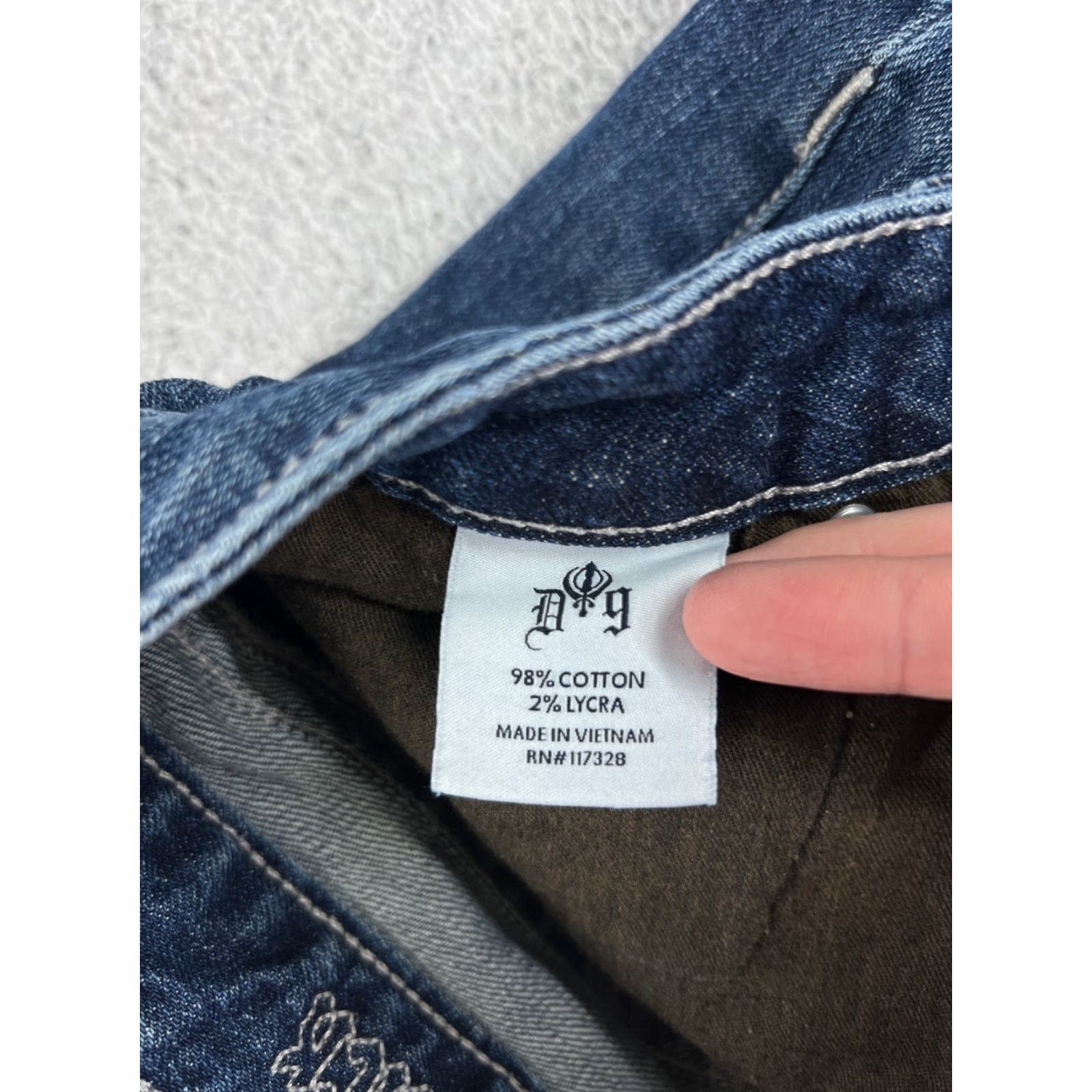 Silver Jeans Co. Diane Gilman Pants Womens 31 Blue Denim Jeans DG Slick Bling Embellished Cotton Size 24" / US 00 / IT 34 - 4 Thumbnail