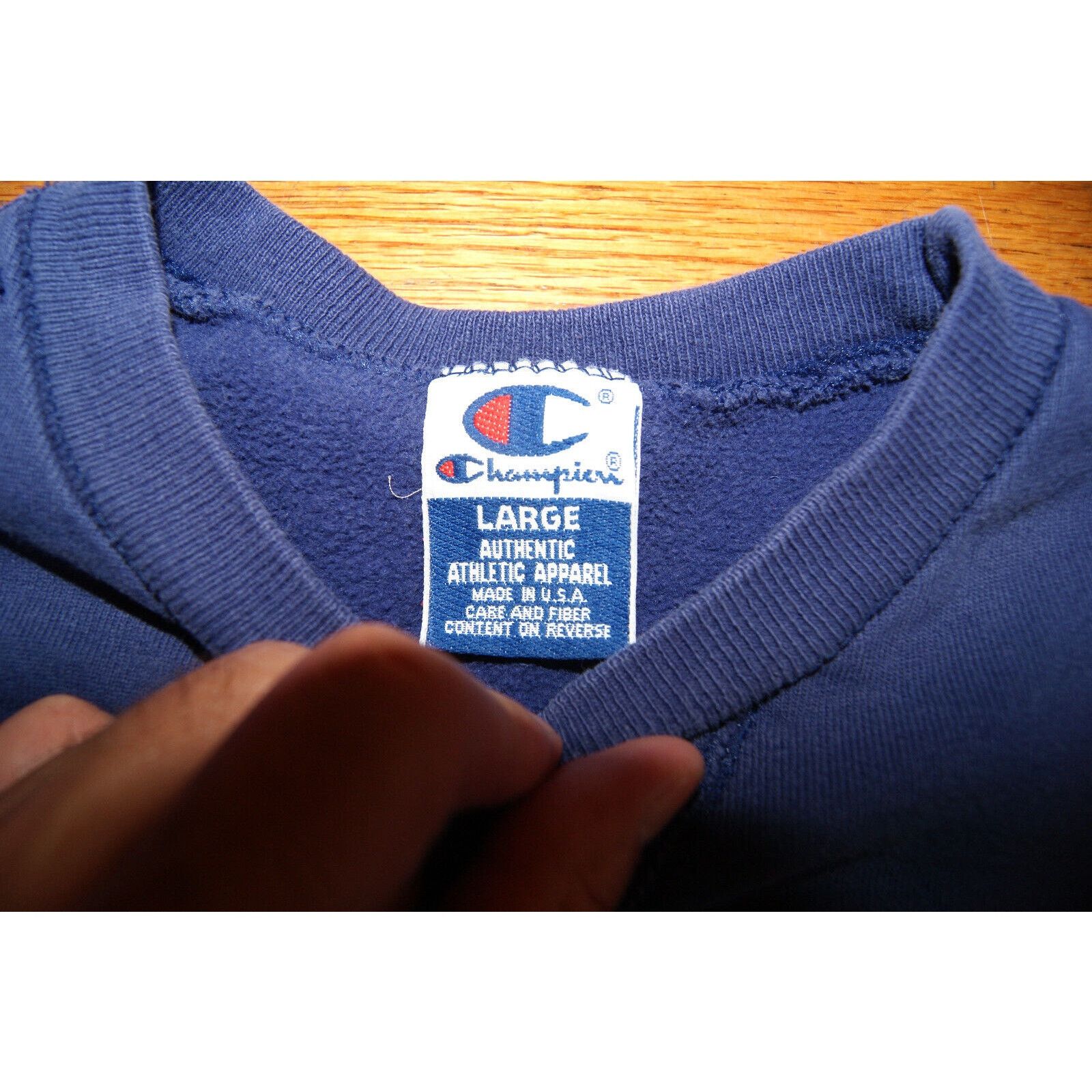 Champion VTG Champion Single V Crewneck Sweatshirt L USA Navy Blue Size US L / EU 52-54 / 3 - 2 Thumbnail