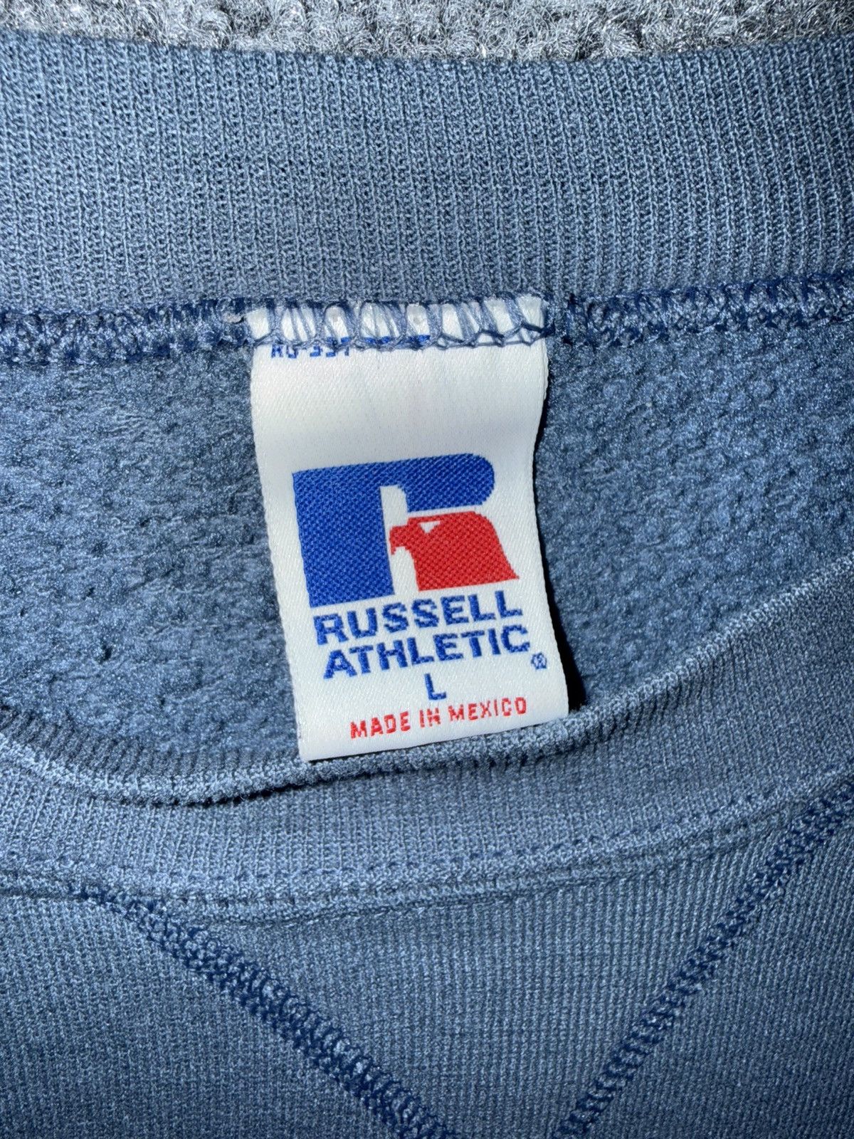Russell Athletic Vintage Russell Athletic Crewneck Sweatshirt Blue L Size US L / EU 52-54 / 3 - 3 Thumbnail