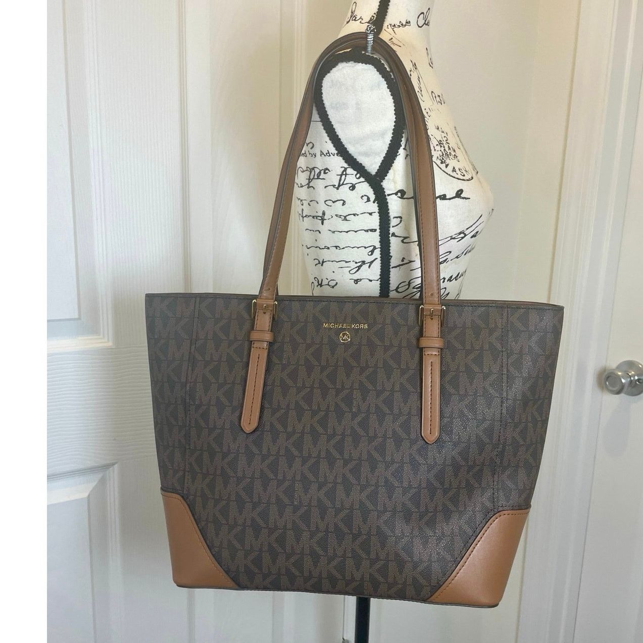 Michael Kors NEW MICHAEL KORS ARIA LARGE TOTE BAG BROWN/ACORN CARRY ALL Size ONE SIZE - 1 Thumbnail
