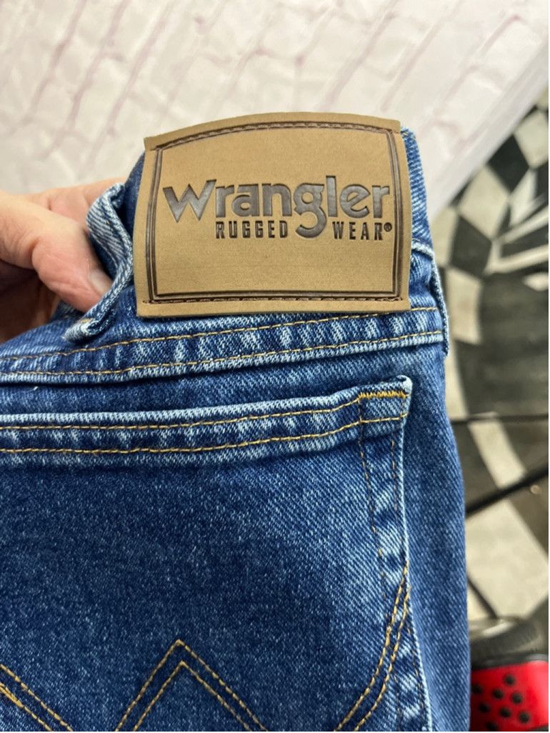 Wrangler Men's Wrangler Jeans Size 40x32 Blue Denim Size US 40 / EU 56 - 5 Thumbnail