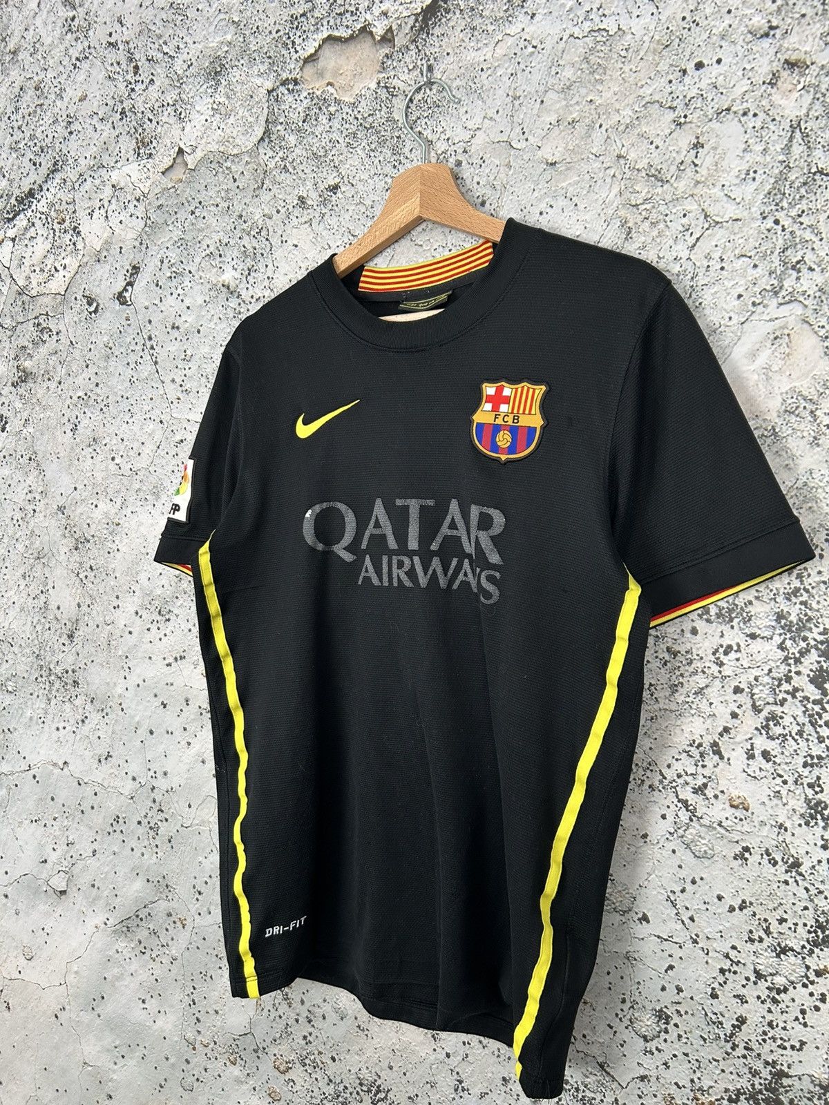 Nike Vintage Nike FC Barcelona Soccer Jersey Football Rare Size US S / EU 44-46 / 1 - 2 Thumbnail
