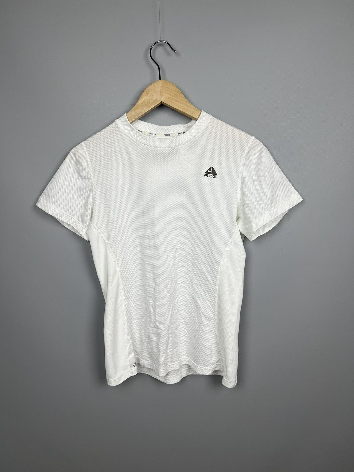 Nike ACG (S-M) Vintage NIKE ACG tee Size S / US 4 / IT 40 - 1 Thumbnail