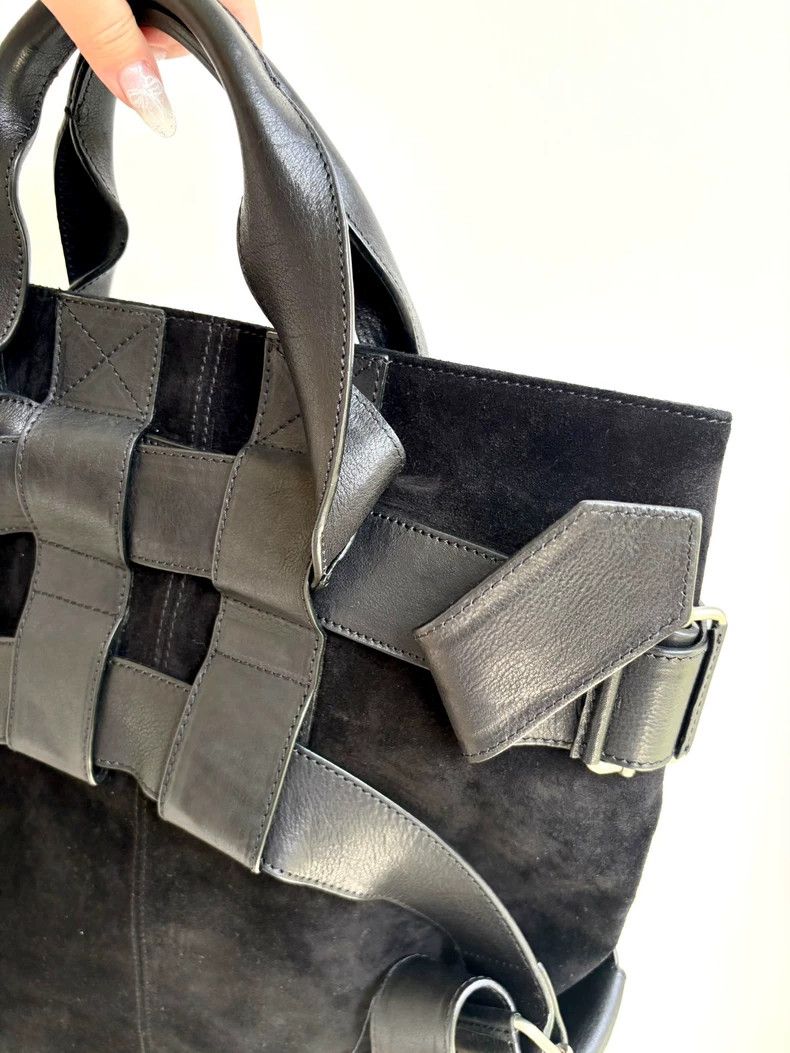 Vivienne Westwood Vivienne Westwood size os Lufu black locomotive strap handb Size ONE SIZE - 6 Thumbnail