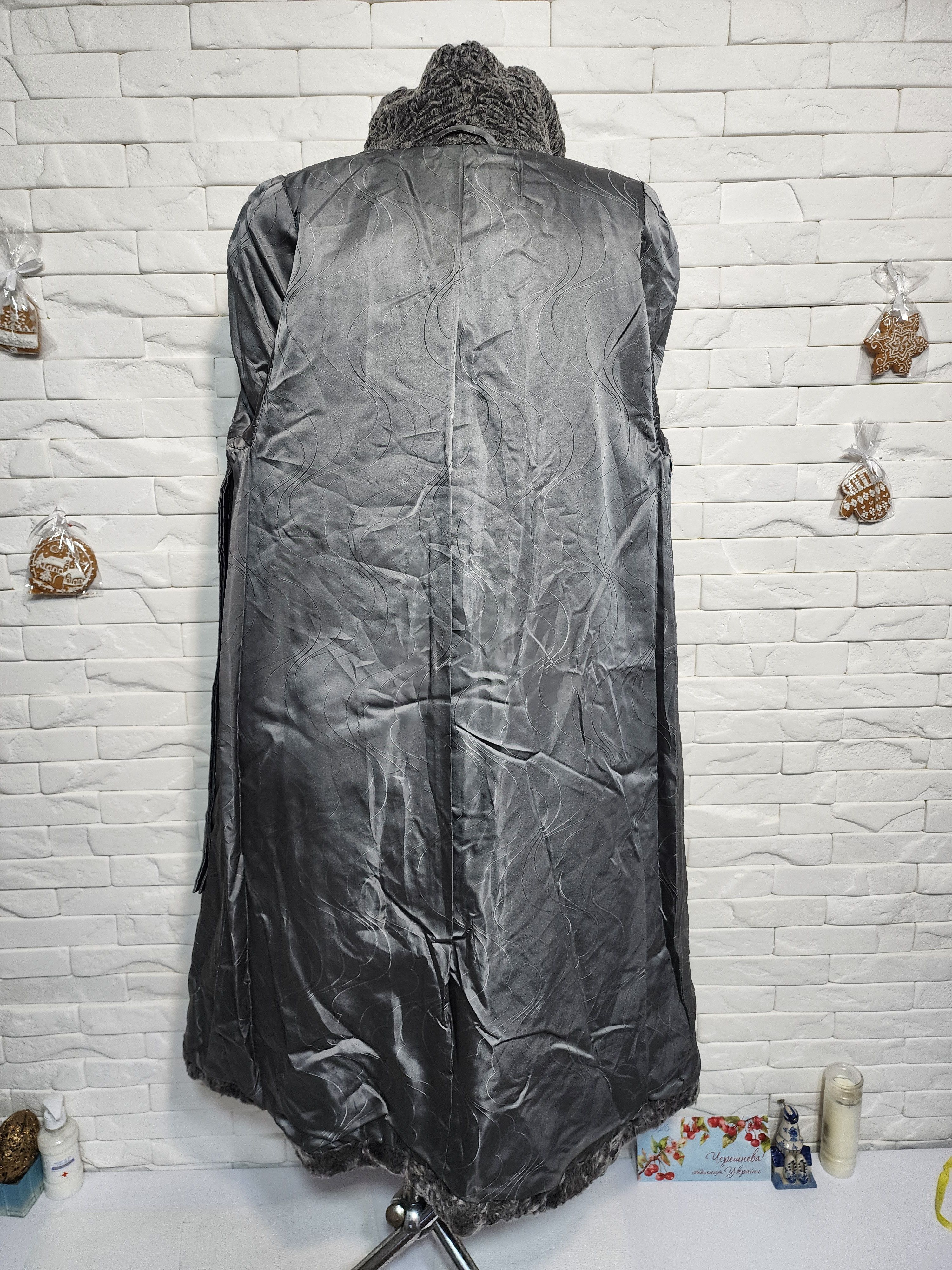 Furla Gray Sheep Fur Coat: Women's Vintage Outerwear Size L / US 10 / IT 46 - 10 Thumbnail
