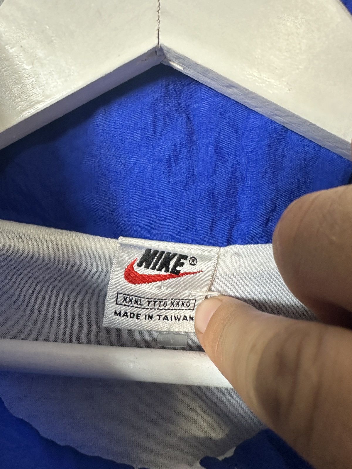 Nike × Vintage Nike Vintage 90s Nylon Light Jacket Size US XXL / EU 58 / 5 - 5 Thumbnail