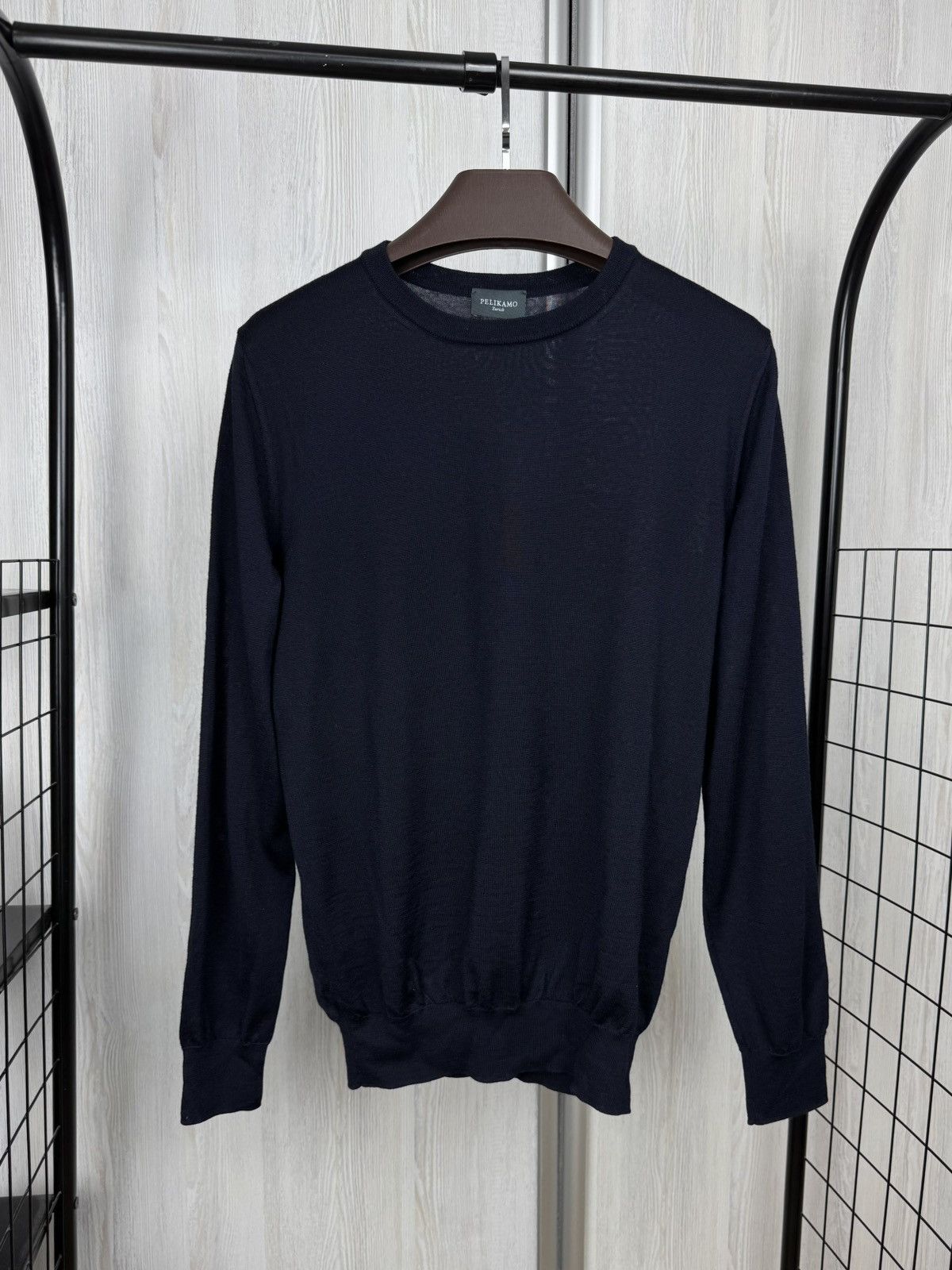 Other Pelikamo Zurich Wool Silk Round Neck navy blue sweater Size US L / EU 52-54 / 3 - 1 Thumbnail