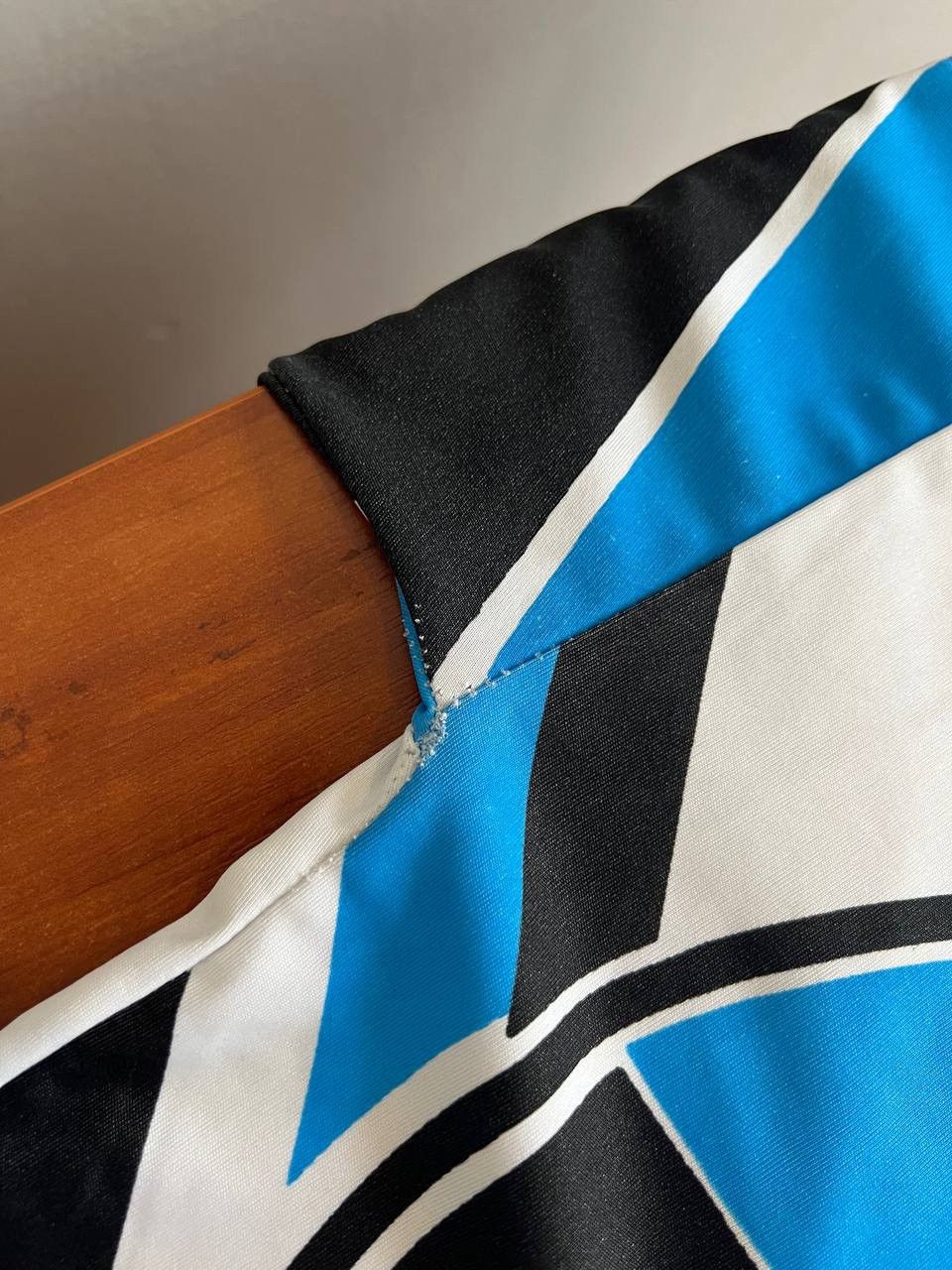Vintage 90’S FBA GREMIO 1903 DESIGN MASCOT SOCCER JERSEY ROVIL SZ L Size US L / EU 52-54 / 3 - 19 Thumbnail