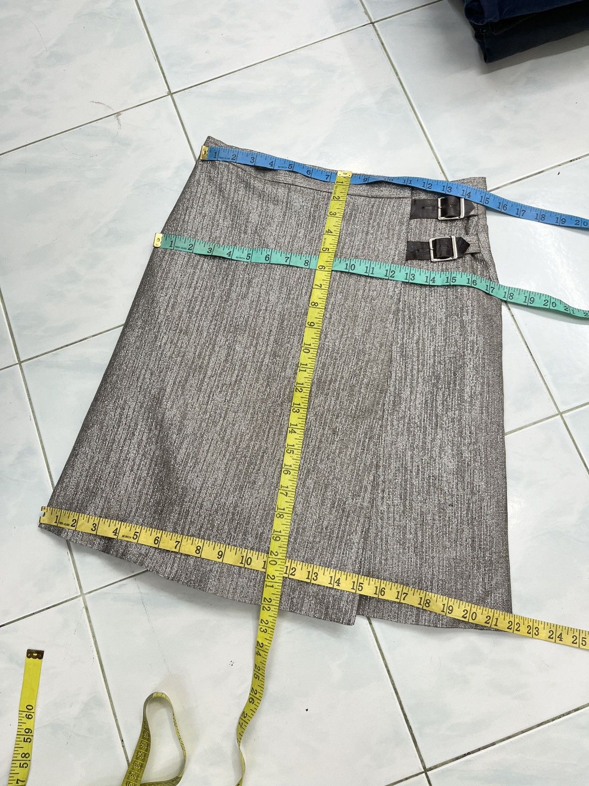 A.P.C. 🔥🔥🔥STEALS APC SKIRTS Size 30" / US 8 / IT 44 - 13 Thumbnail