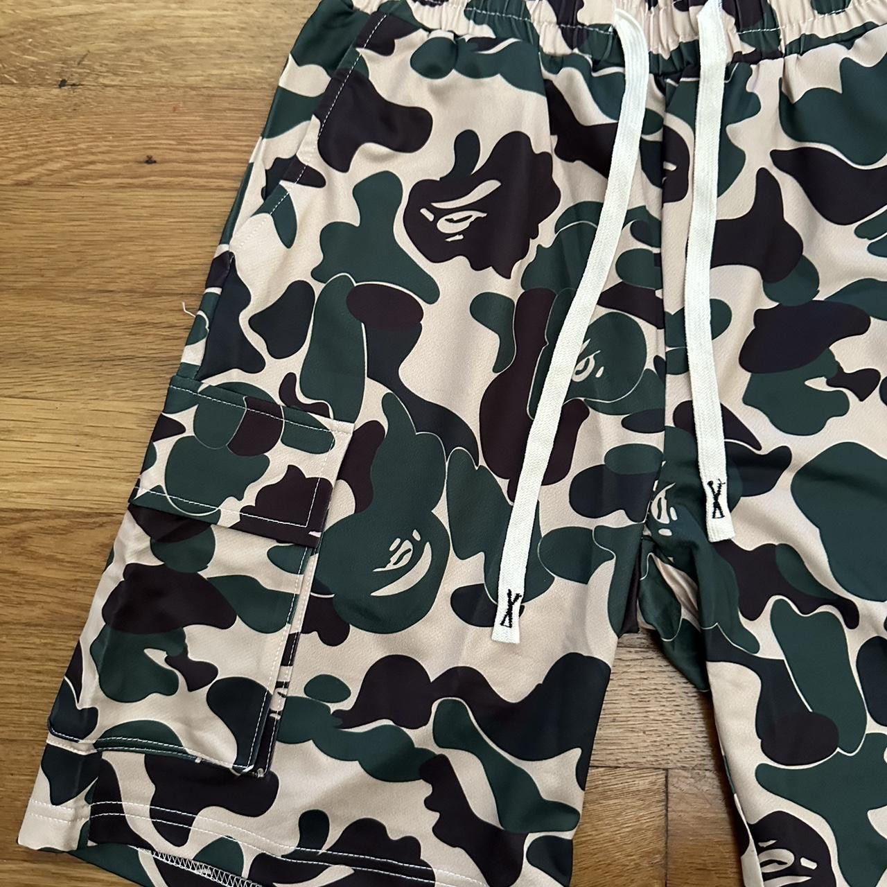 Other Camouflage Cargo Shorts Size US 30 / EU 46 - 4 Thumbnail