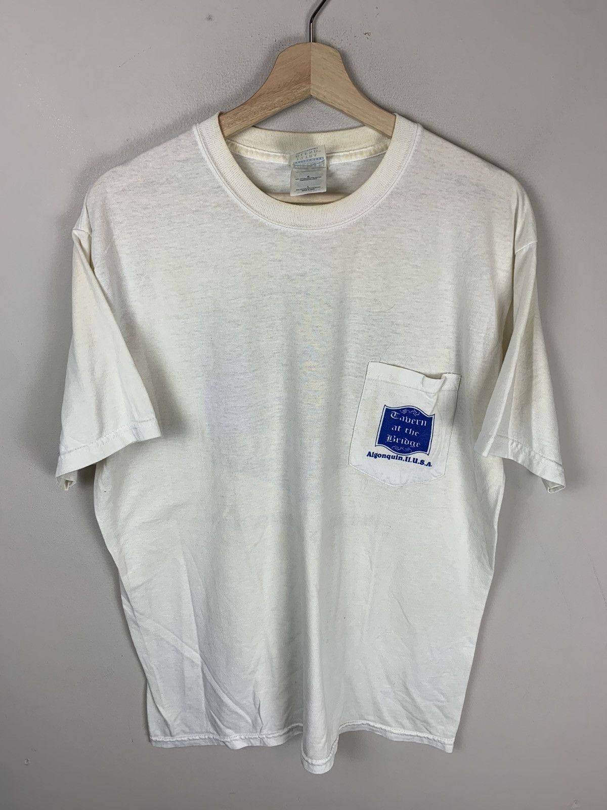 Vintage Vintage Tavern at the Bridge Pocket Tee Size US L / EU 52-54 / 3 - 1 Thumbnail
