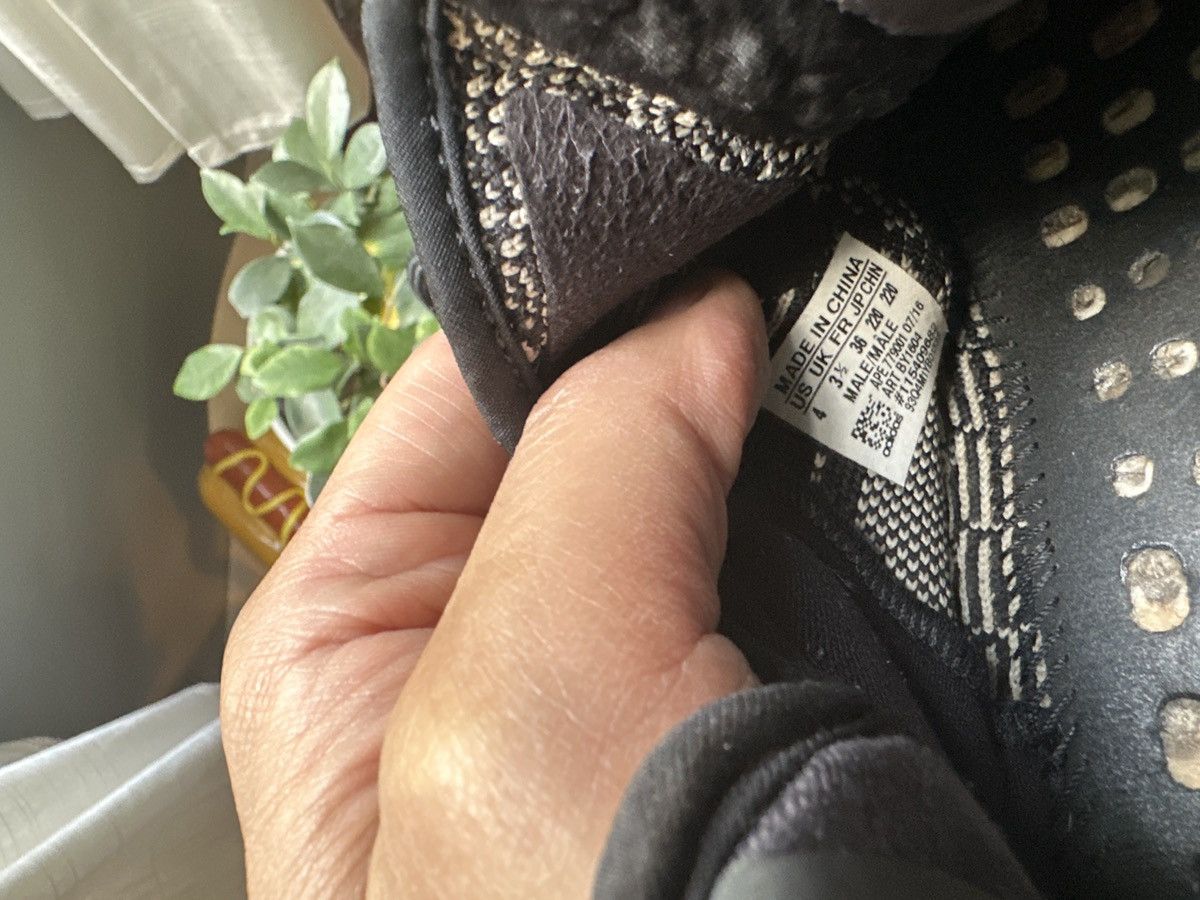 Yeezy Yeezy Boost 350 V2 'Oreo' Size US 4 / IT 34 - 9 Thumbnail