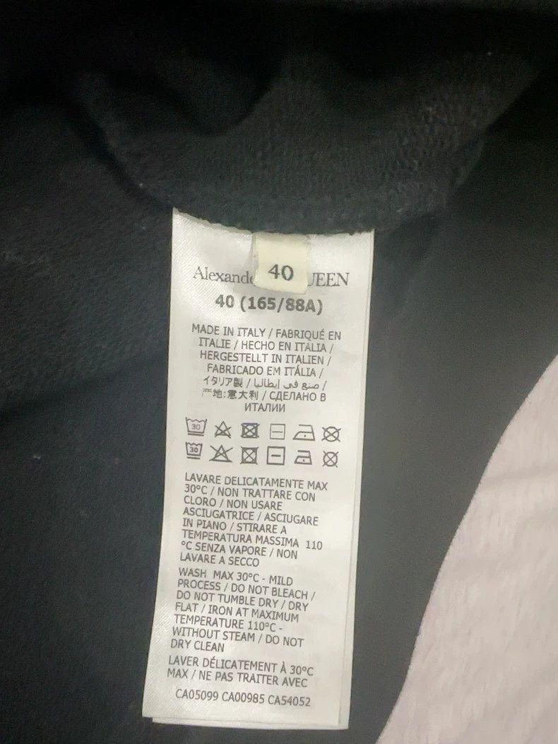 Alexander McQueen Alexander McQUEEN size 40 Black hooded sweatshirt 2505-Nex Size M / US 6-8 / IT 42-44 - 2 Thumbnail