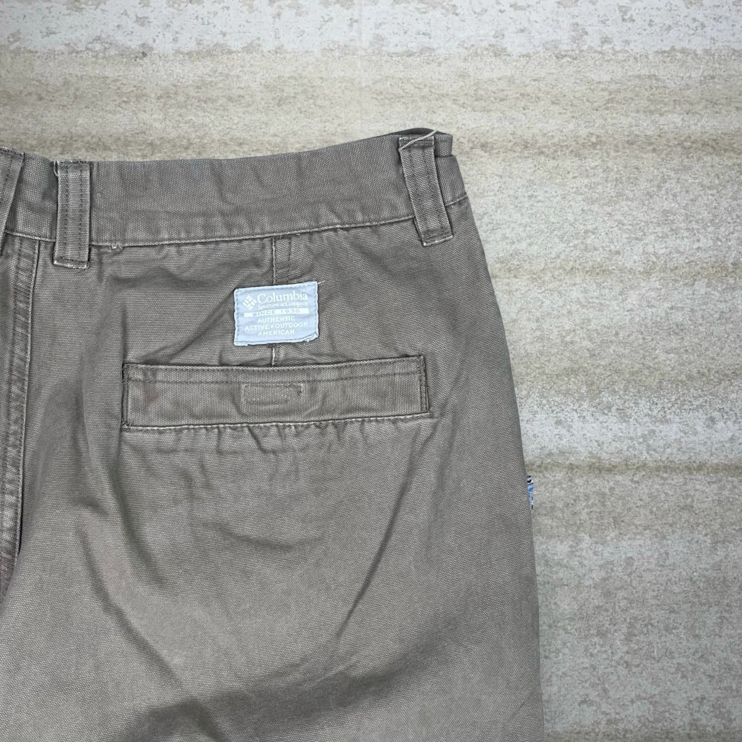 Columbia Vintage Y2K Columbia Hiking Pants 34x32 Relaxed Fit Tan Size US 34 / EU 50 - 3 Thumbnail