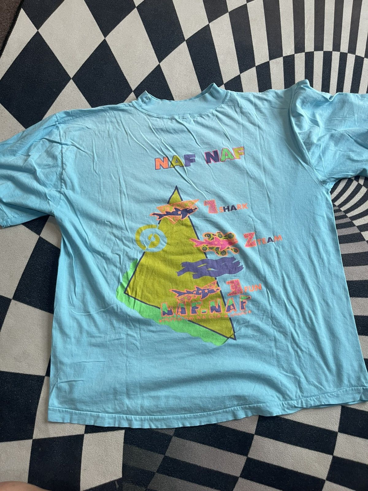 Vintage VINTAGE 80s NAF NAF Paris Surf Hawaii Graphic T-Shirt Size US XL / EU 56 / 4 - 2 Thumbnail