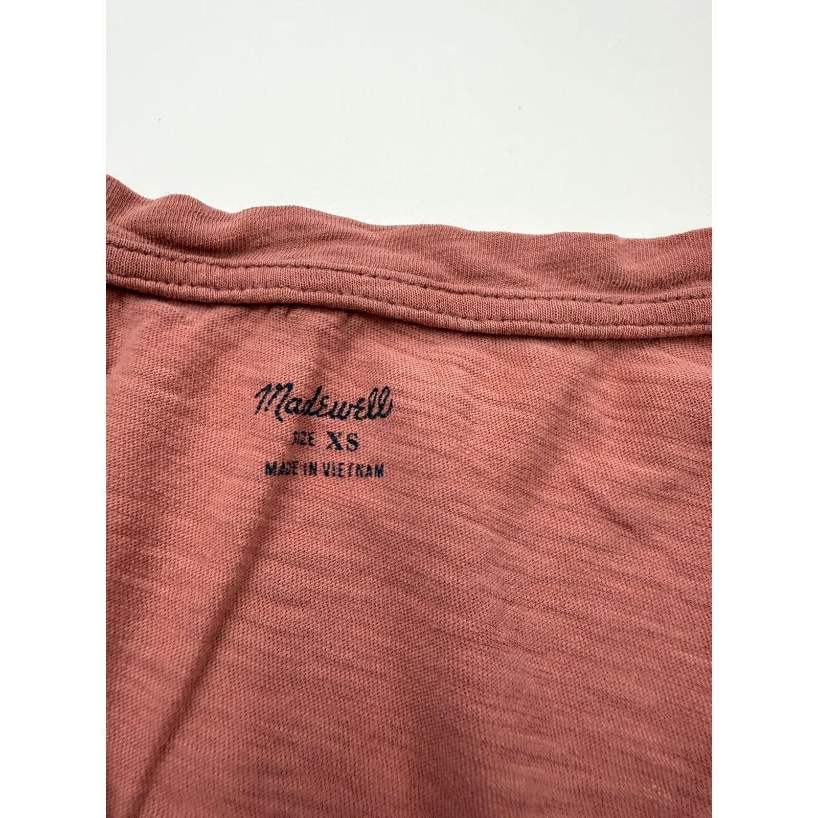 Madewell Madewell Shirt Womens XS Pink V-Neck Short Sleeve Slub Pocket Basic Tee Top Size XS / US 0-2 / IT 36-38 - 3 Thumbnail