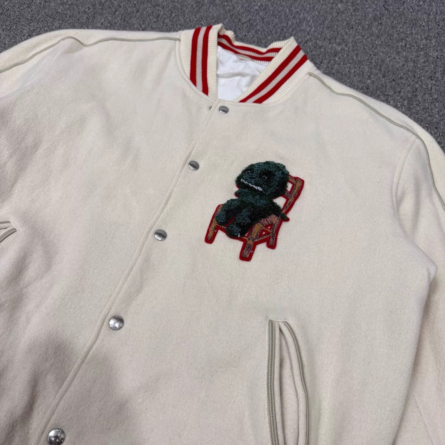 Dior Dior Dragon Yr Cream Wool Baseball Jacket L 99 New Size US L / EU 52-54 / 3 - 3 Thumbnail