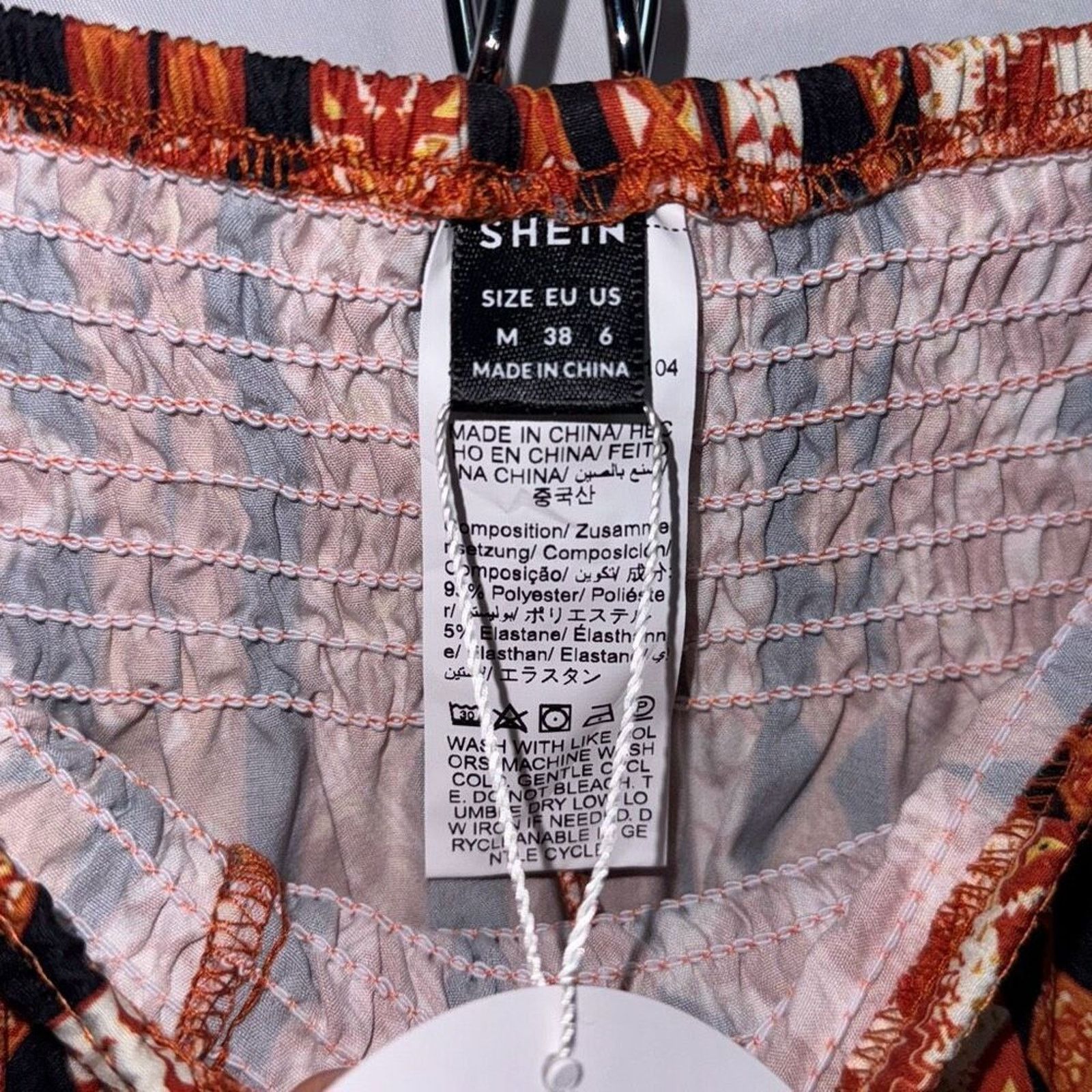 Shein SHEIN Orange and Black Stretch Waist Shorts | Sz M, NWT Size 28" / US 6 / IT 42 - 4 Thumbnail