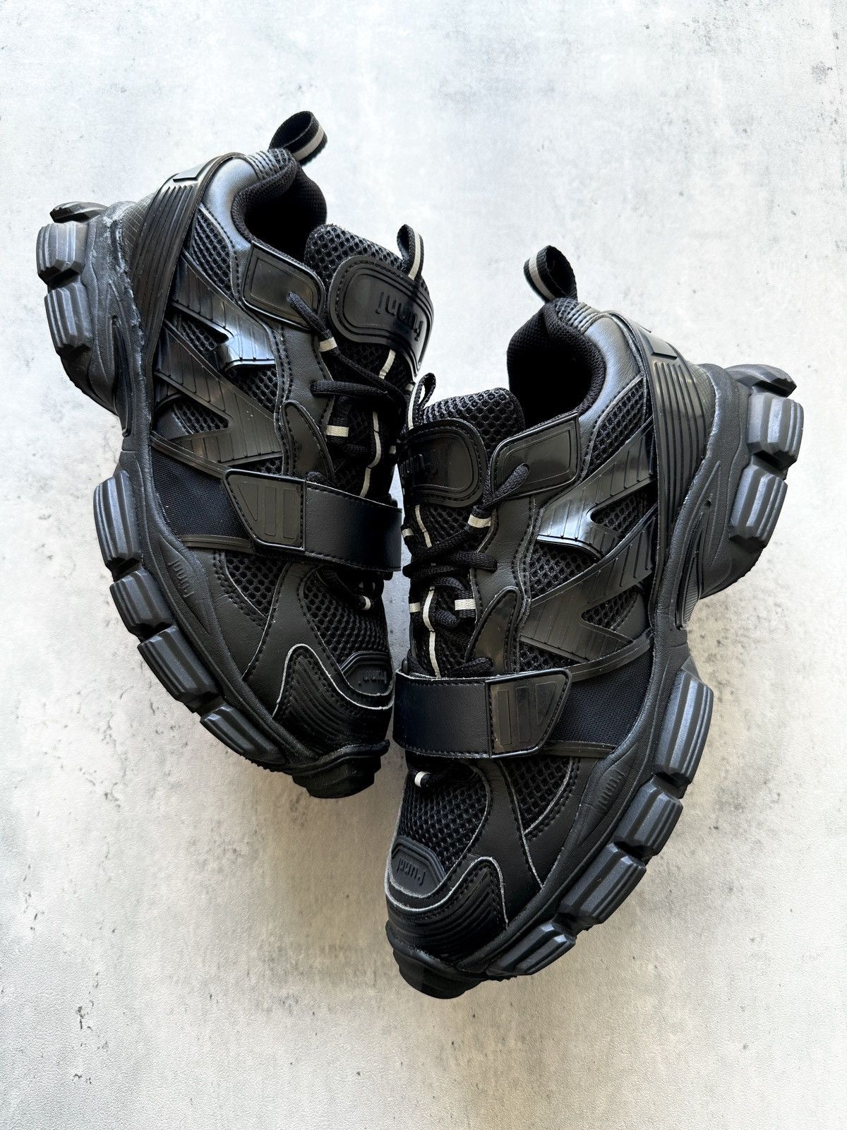Juun.J SS20 VELCRO STRAP TECHNICAL RUNNERS Size US 9 / EU 42 - 1 Thumbnail