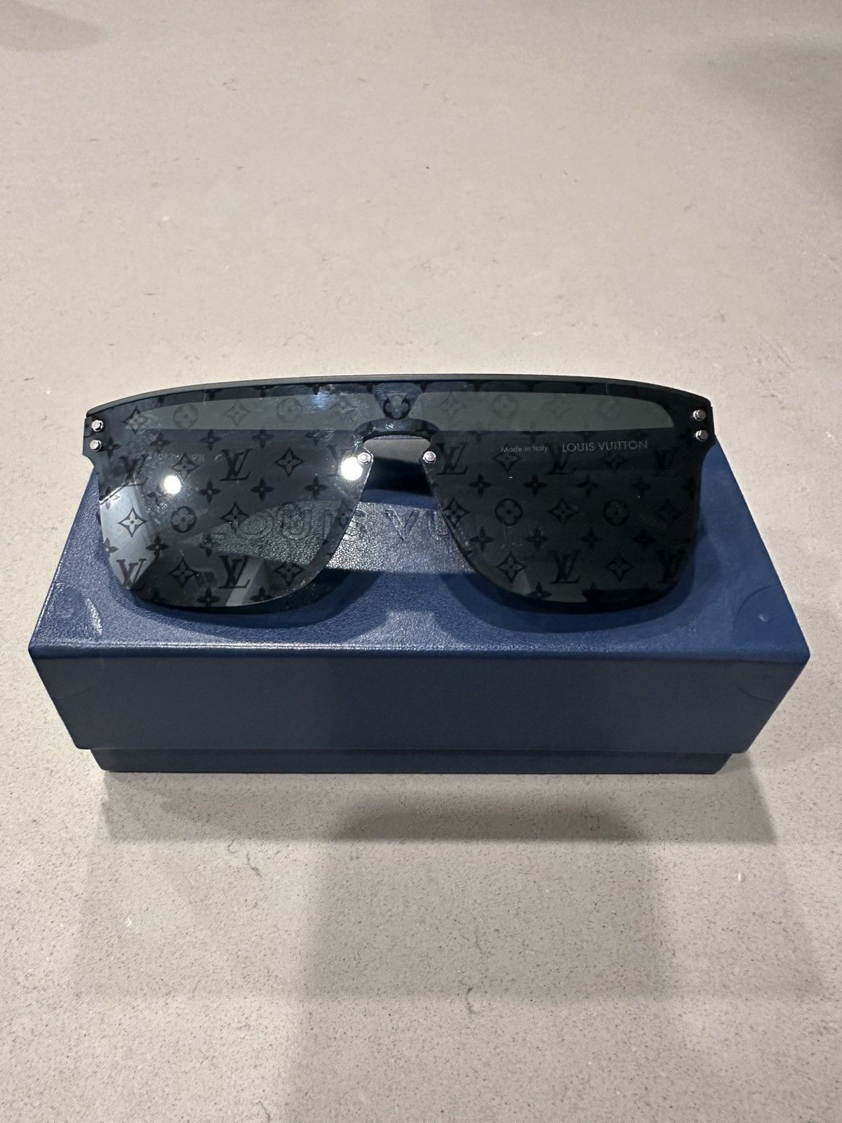 Louis Vuitton LV Waimea Sunglasses Size ONE SIZE - 1 Thumbnail