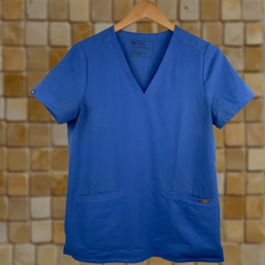 Vintage FIGS Technical Collection Blue Scrub Top Womens Size S Double Pocket Shirt Womens Blue Scrub Top Size S / US 4 / IT 40 - 1 Thumbnail
