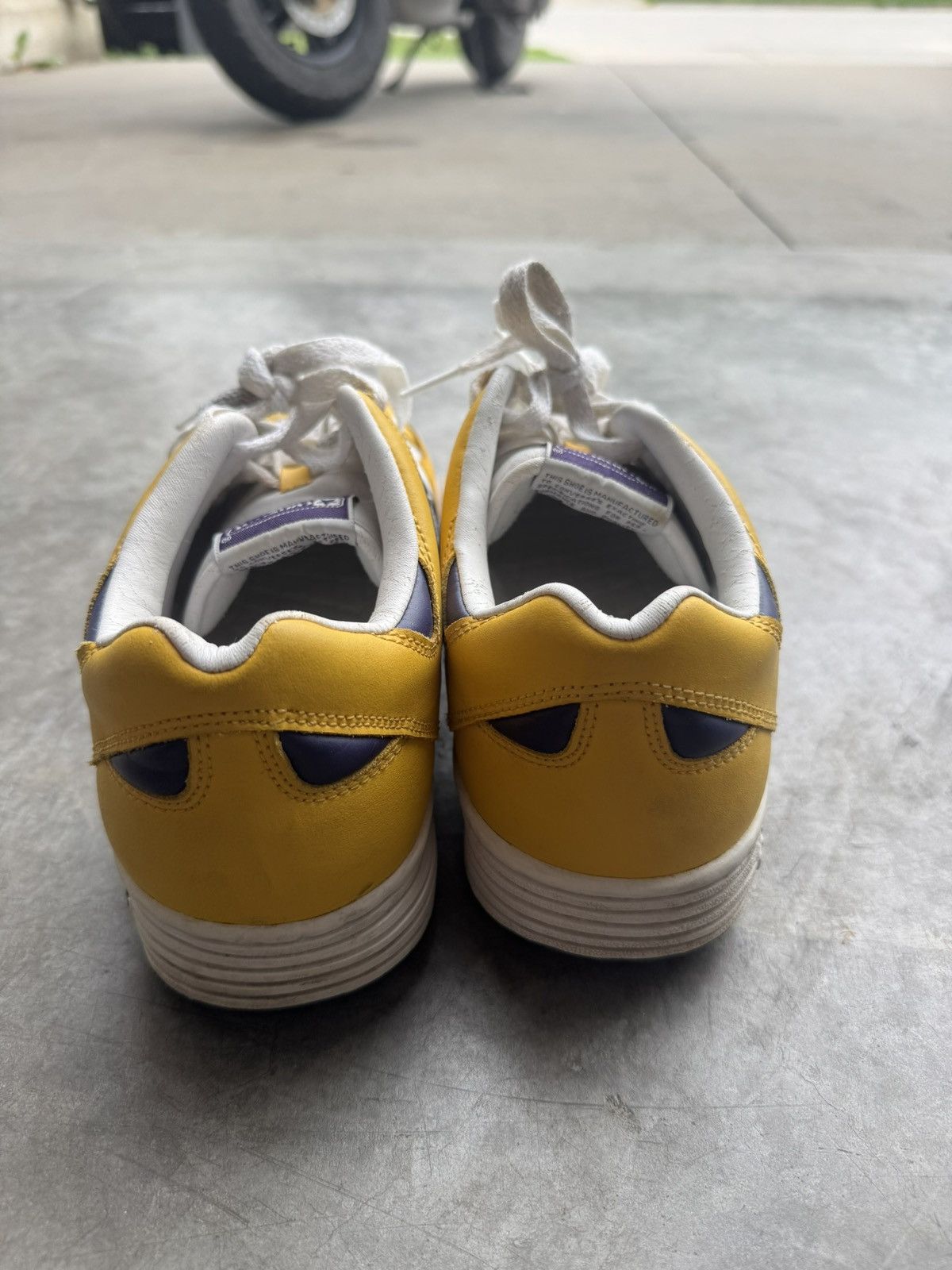 Converse Vintage Y2K Converse Weapon Low “Magic Johnson” Lakers Snkr Size US 11 / EU 44 - 4 Thumbnail