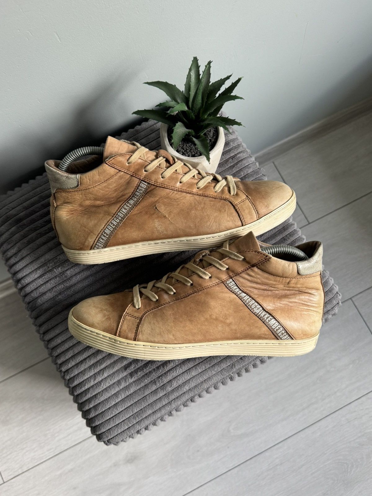 Dirk Bikkembergs Vintage Dirk Bikkembergs Leather High Top Sneakers Size US 8 / EU 41 - 1 Thumbnail