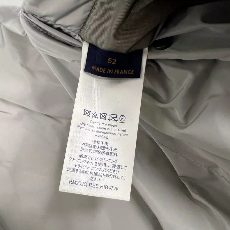 Louis Vuitton Louis Vuitton Grey three-flower double-sided cotton-padded Size US L / EU 52-54 / 3 - 8 Thumbnail