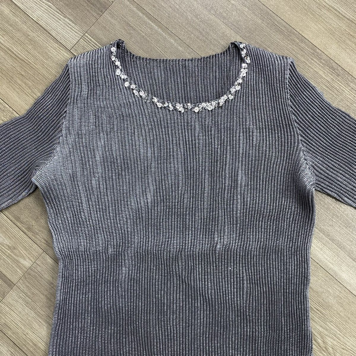 Issey Miyake Issey Miyake Specchio Pleats Top – Sculptural Metallic Grey Size S / US 4 / IT 40 - 4 Thumbnail