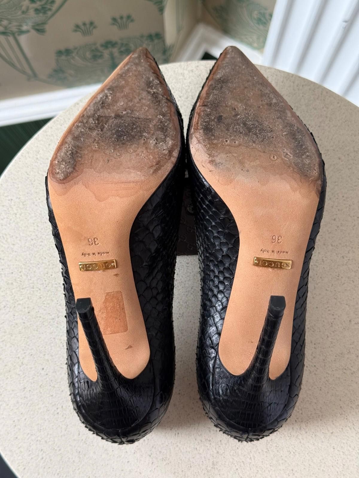 Gucci Gucci Snake Skin Embossed Leather Black Pumps Heels size 36 Size US 6 / IT 36 - 10 Thumbnail