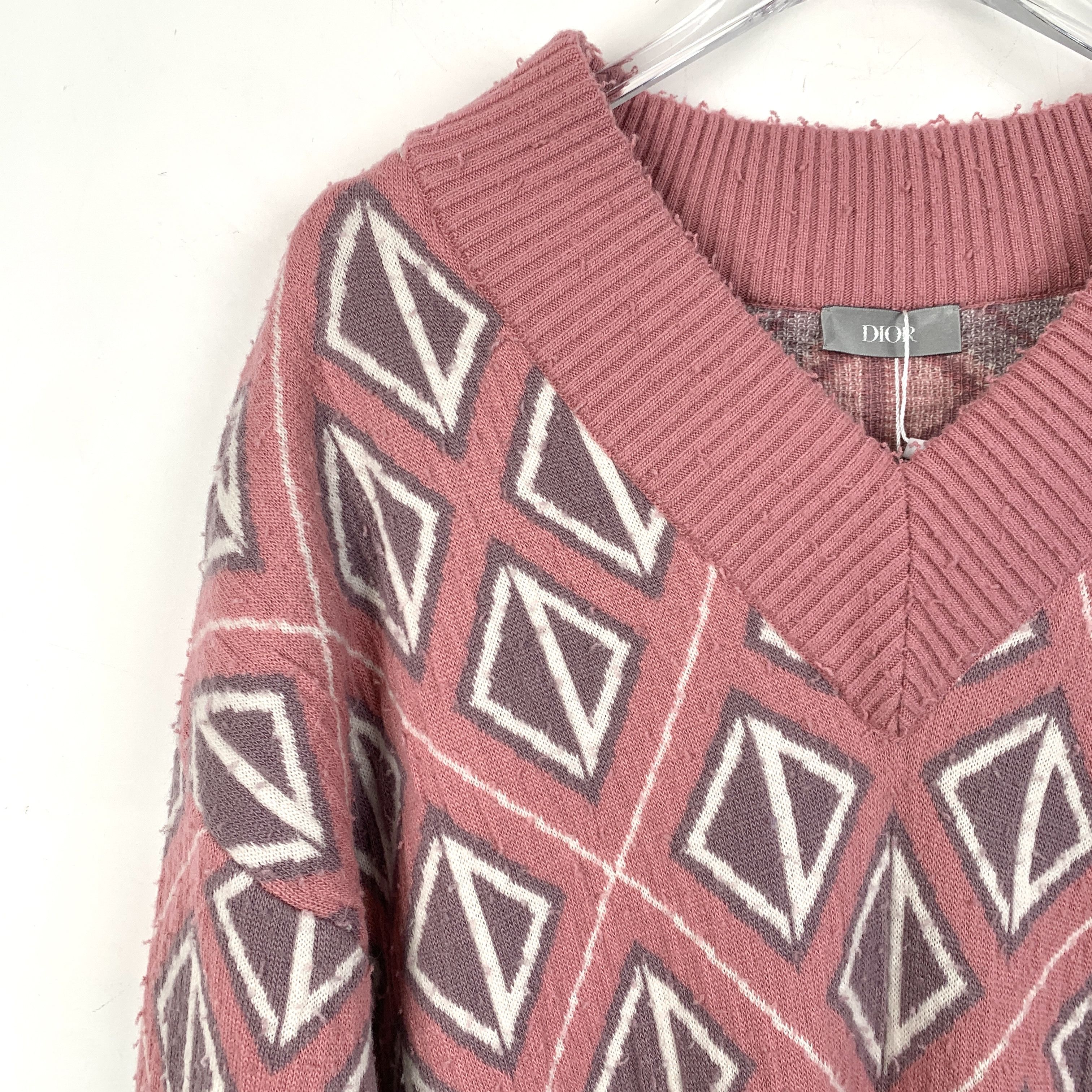 Dior Dior Pink Diamond-Pattern Wool V-Neck Knit (Size S) Size S / US 4 / IT 40 - 6 Thumbnail