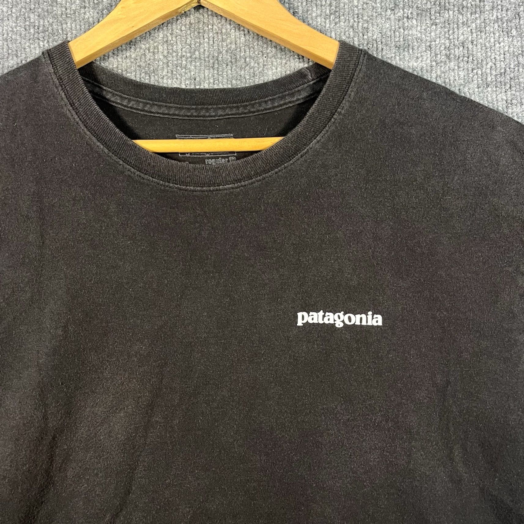 Patagonia VINTAGE Patagonia T-Shirt Mens XL Regular Black Graphic Hiking Size US XL / EU 56 / 4 - 5 Thumbnail