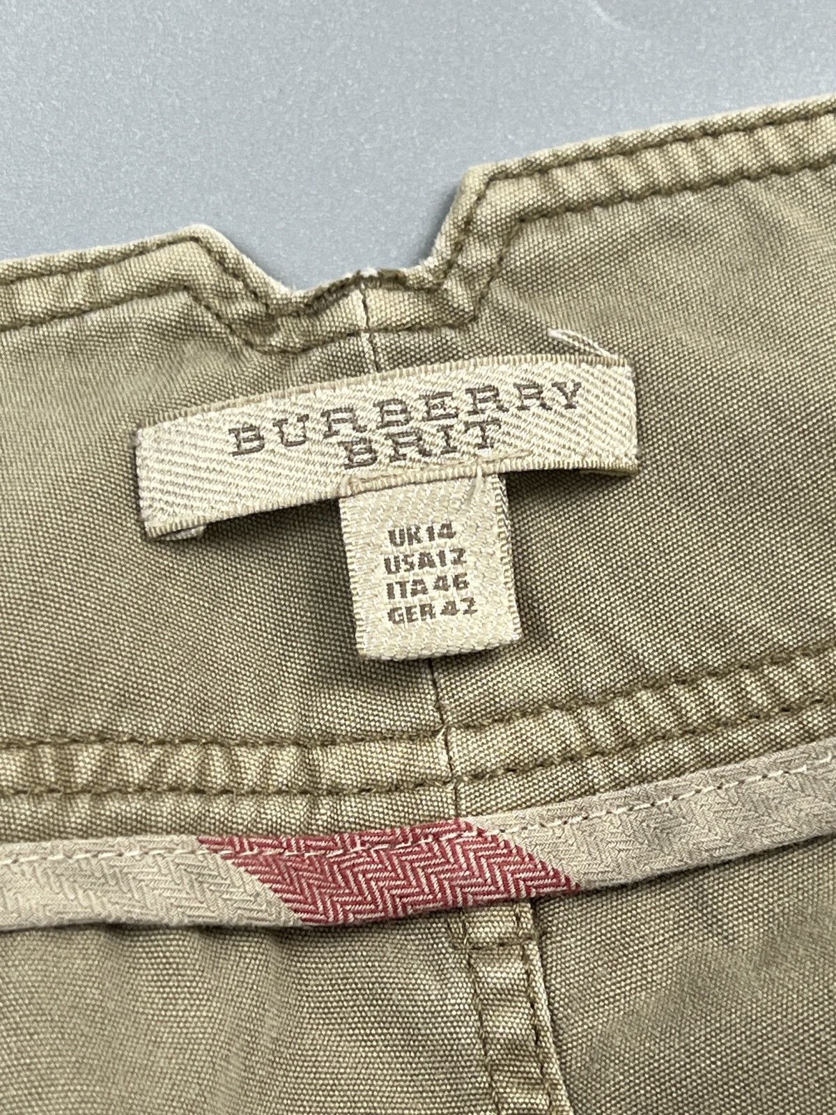 Burberry Burberry Brit Military Style Cargo Pants (Y0605) Size 32" / US 10 / IT 46 - 7 Thumbnail
