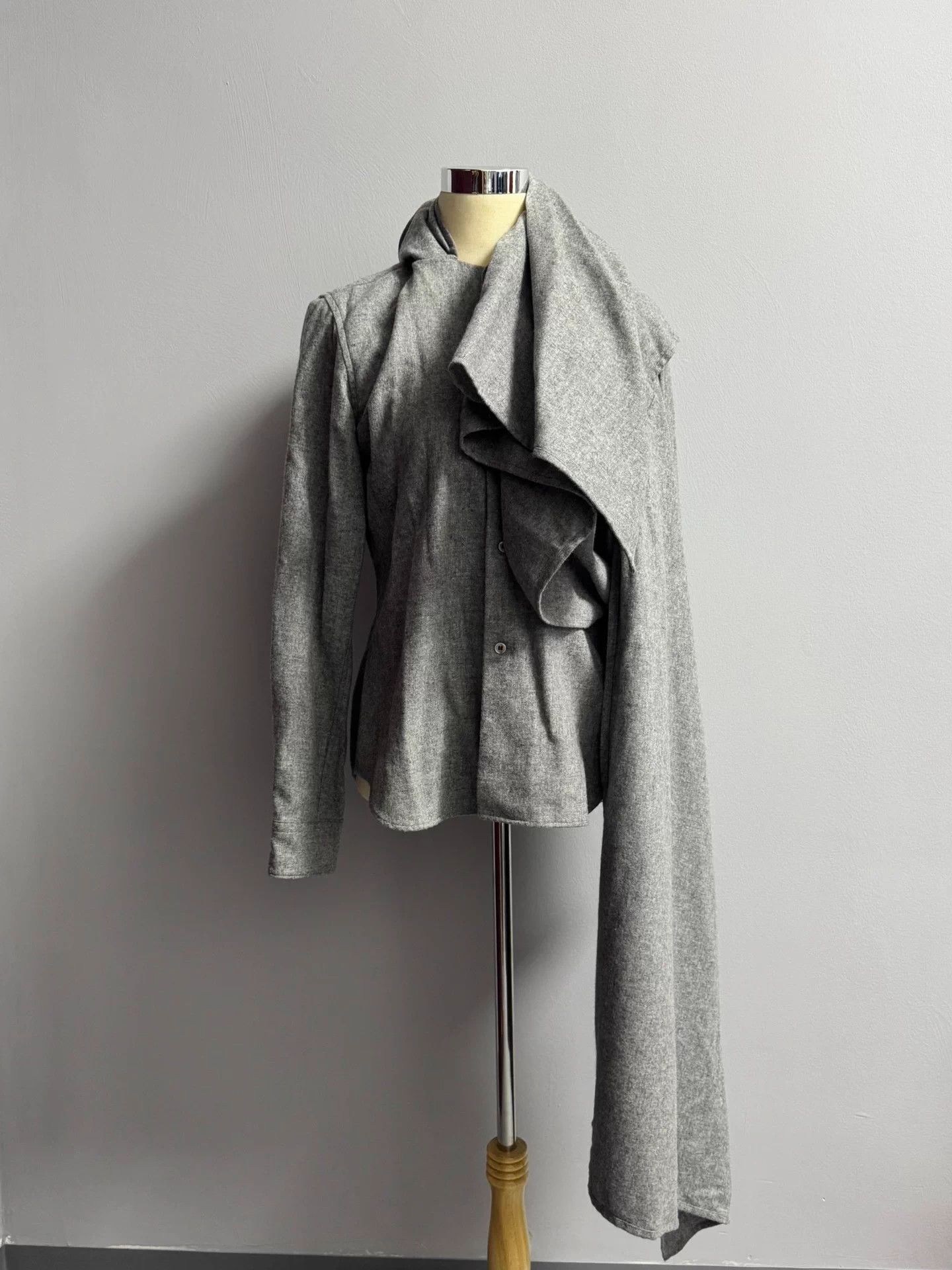 Comme des Garcons Comme des Garçons 10aw grey two-piece shirt Size M / US 6-8 / IT 42-44 - 1 Thumbnail