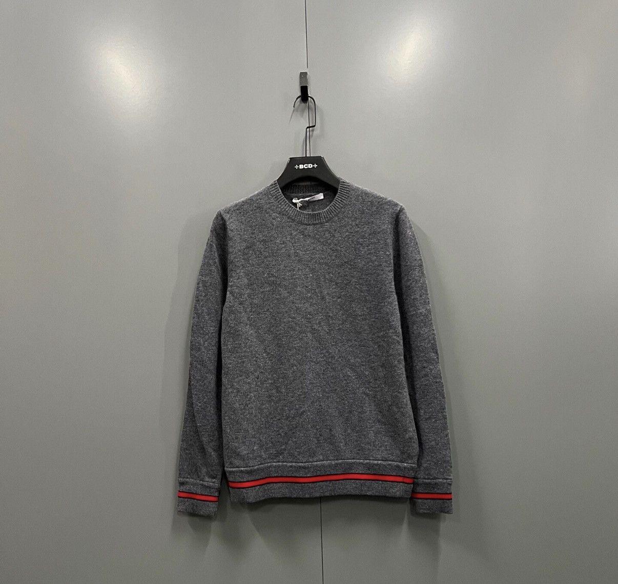 Givenchy Givenchy Hem Striped Knit Sweater J41 Size US S / EU 44-46 / 1 - 1 Thumbnail