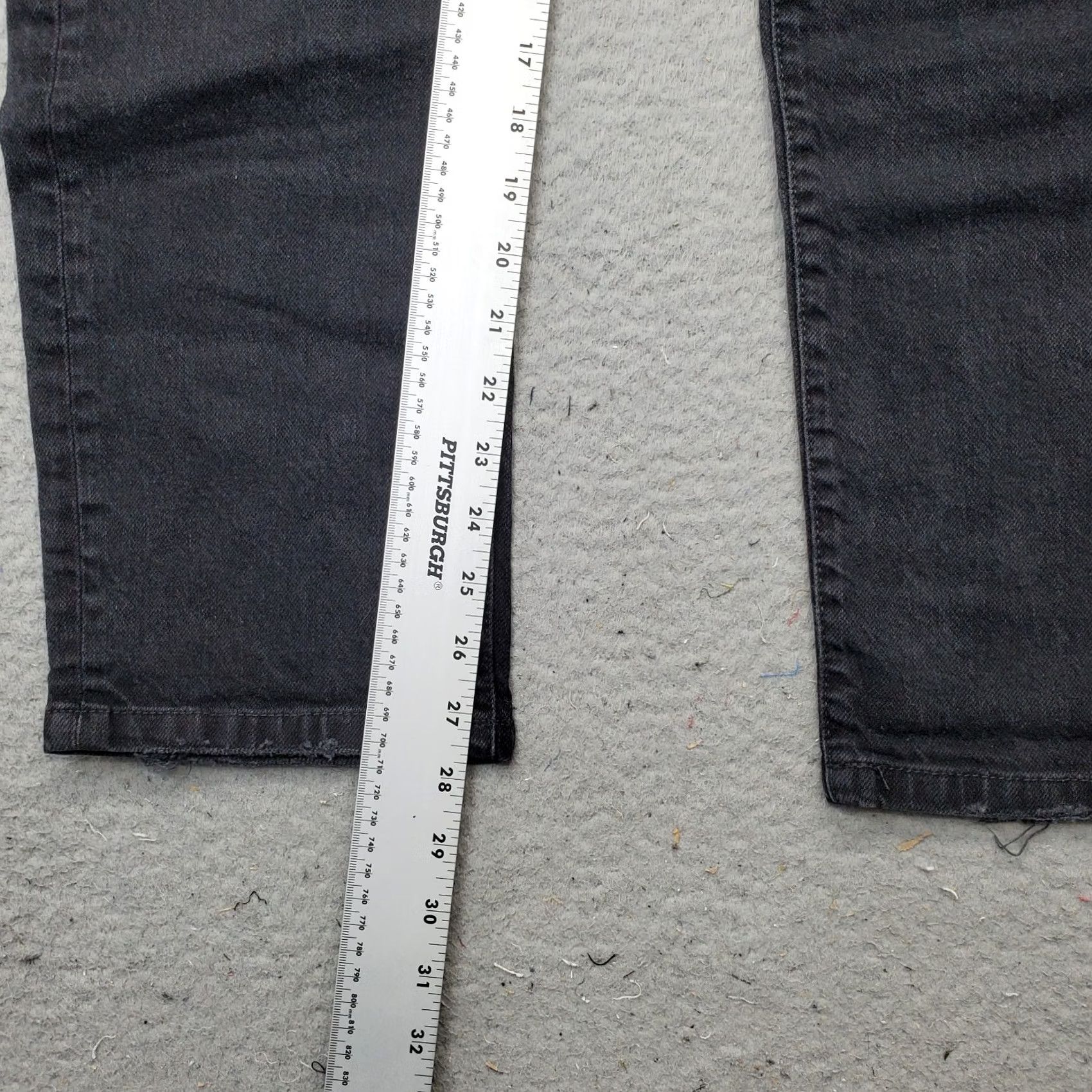 Free People Free People Jeans Women’s 28 Black Denim Straight Leg Button Fly Size 28" / US 6 / IT 42 - 4 Thumbnail