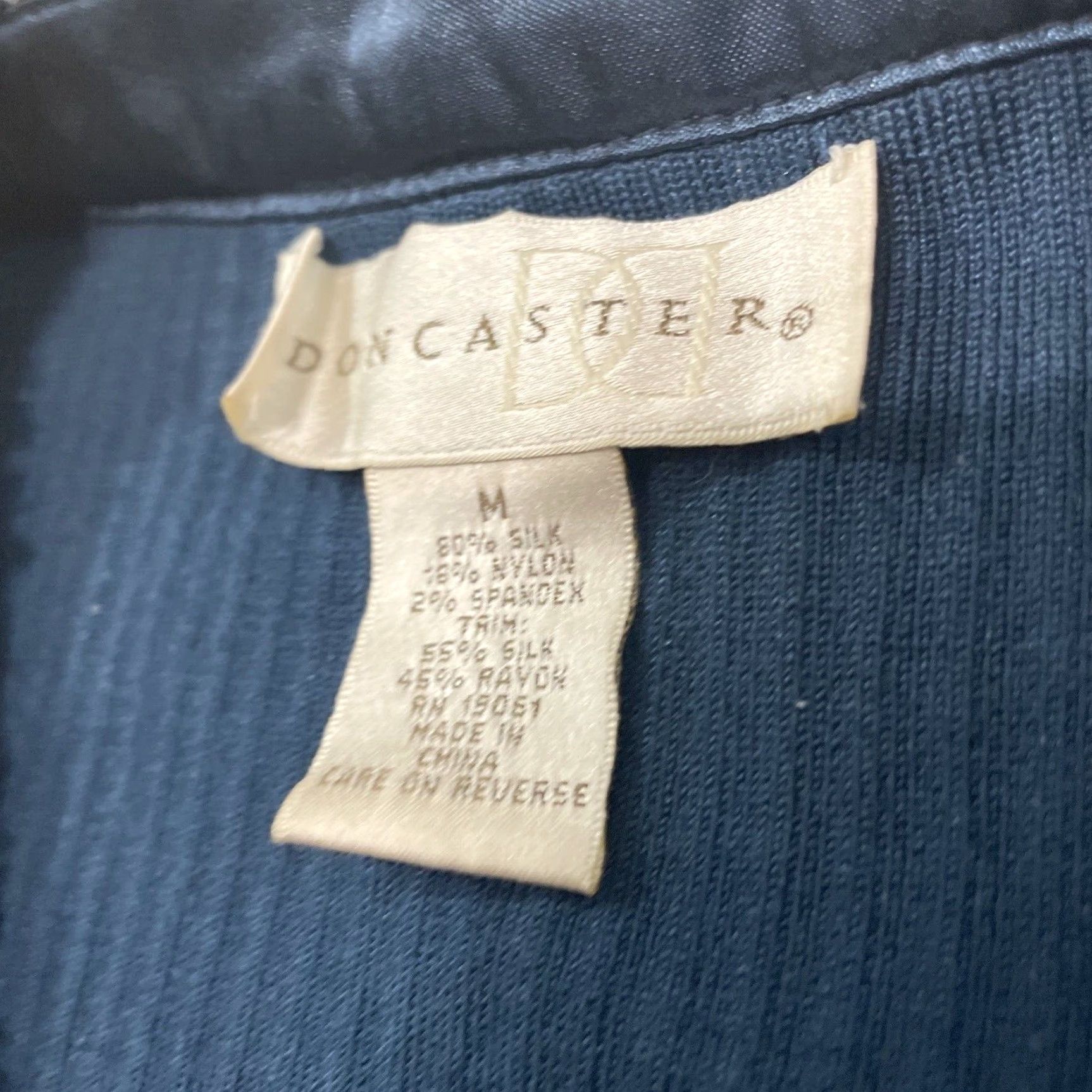 Vintage DON CASTER Sweater Womens M Cardigan Knit Long Sleeve V-Neck Blue 80% Silk Nylon Spandex Lightweight Breathable Stretch Womens Size M / US 6-8 / IT 42-44 - 6 Thumbnail