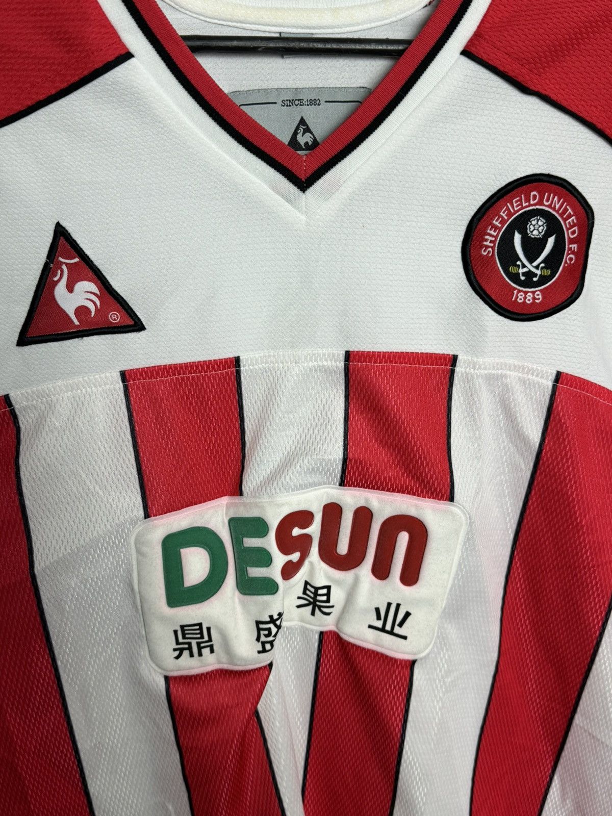 Le Coq Sportif Sheffield United 02/04 Home Football Jersey Size US L / EU 52-54 / 3 - 3 Thumbnail