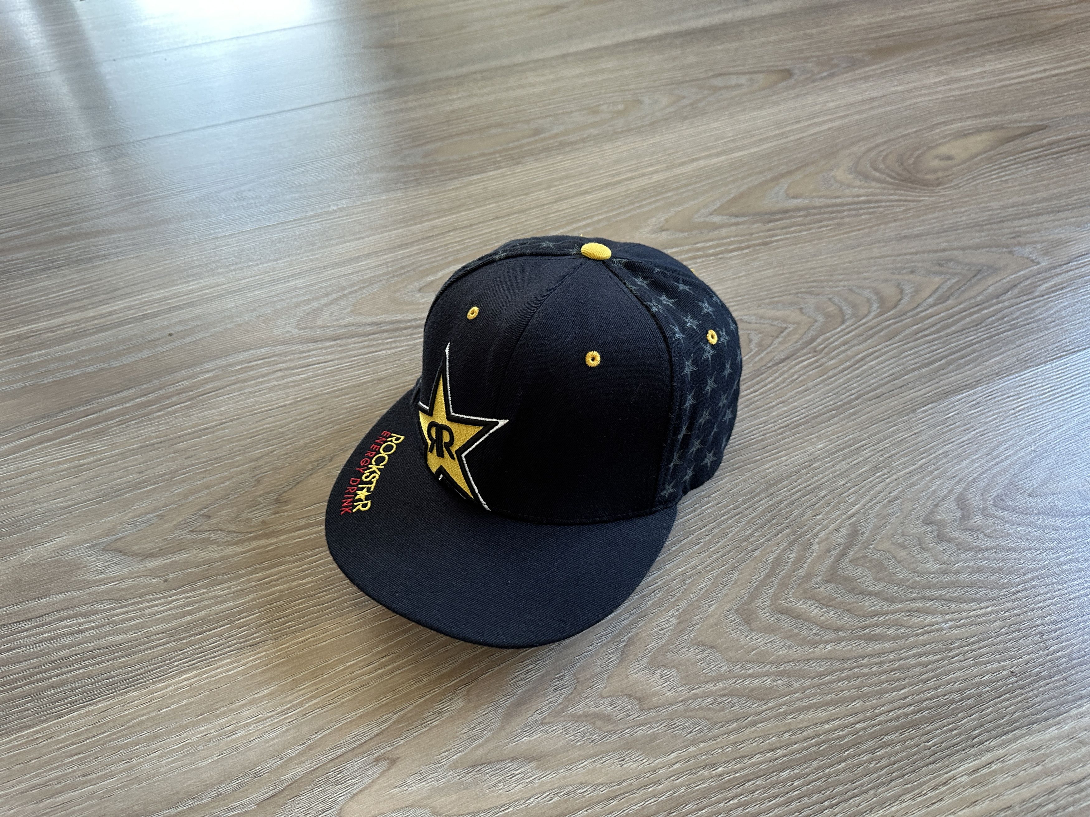 Rockstar Games × Vintage Vintage Rockstar Energy Drink Flexfit Black Snapback Cap Size ONE SIZE - 1 Thumbnail