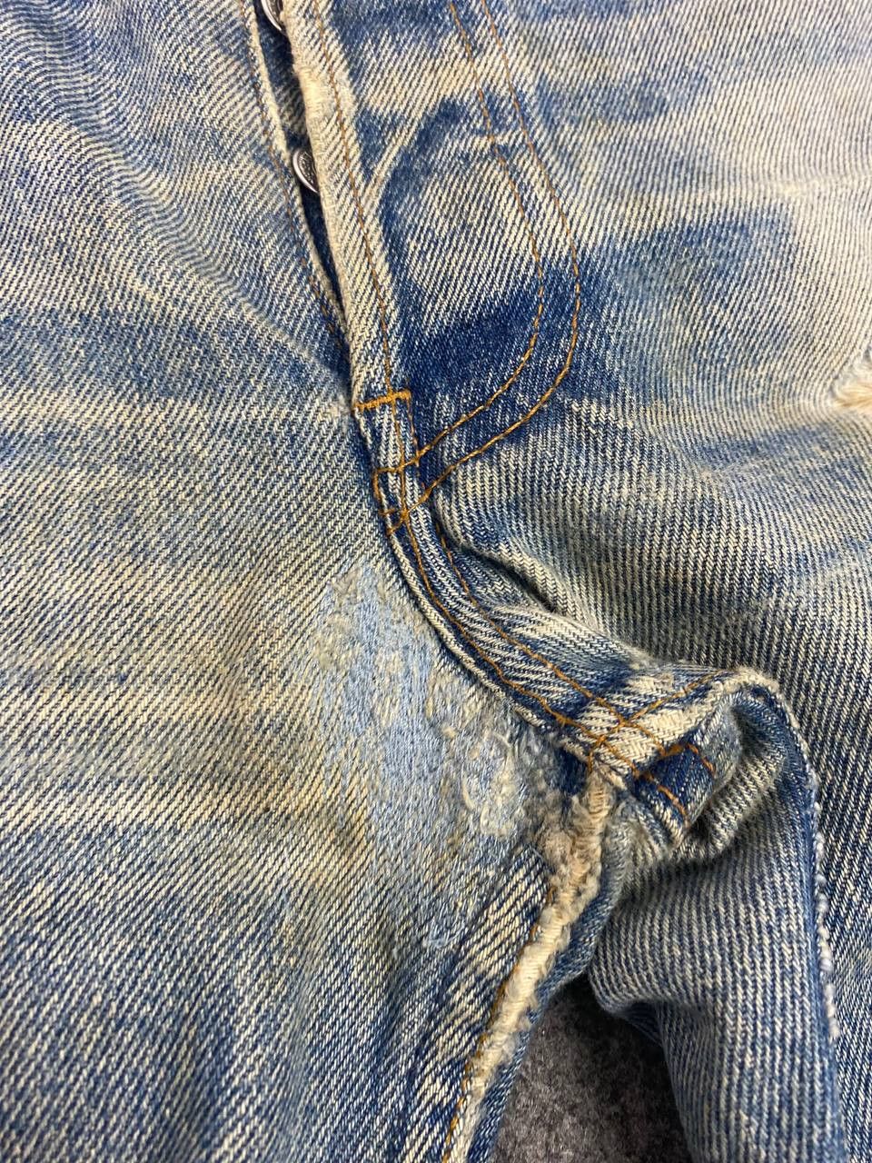 Levi's vintage levis 501xx distressed denim nice design Size US 35 - 14 Thumbnail