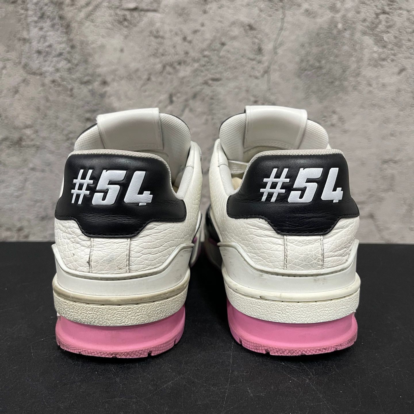 Louis Vuitton Louis Vuitton Trainer Black and Pink Size 37 Size US 6 / IT 36 - 3 Thumbnail