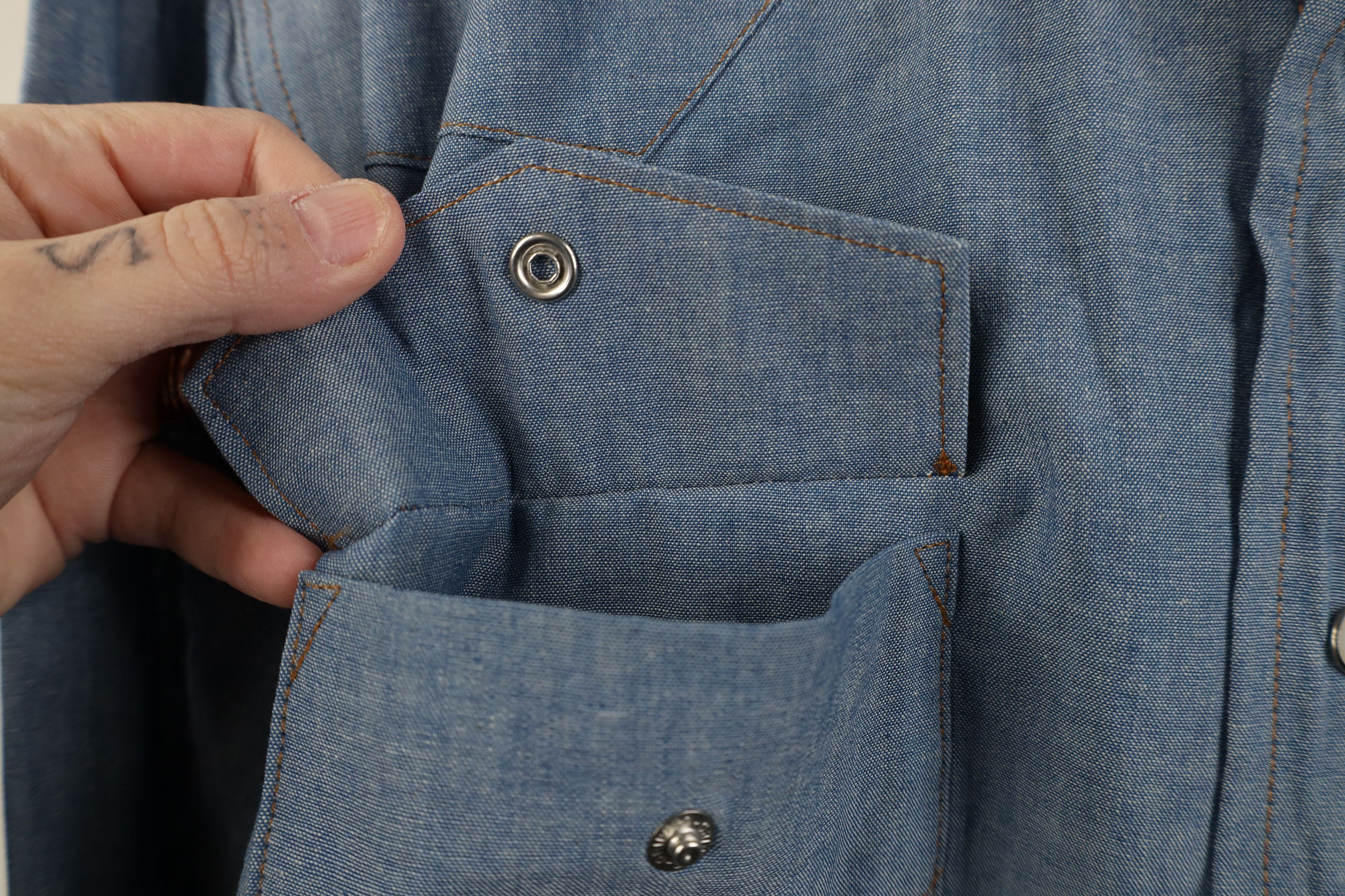 Wrangler Vintage 90s Wrangler Western Cowboy Rodeo Button Shirt Blue Size US M / EU 48-50 / 2 - 5 Thumbnail