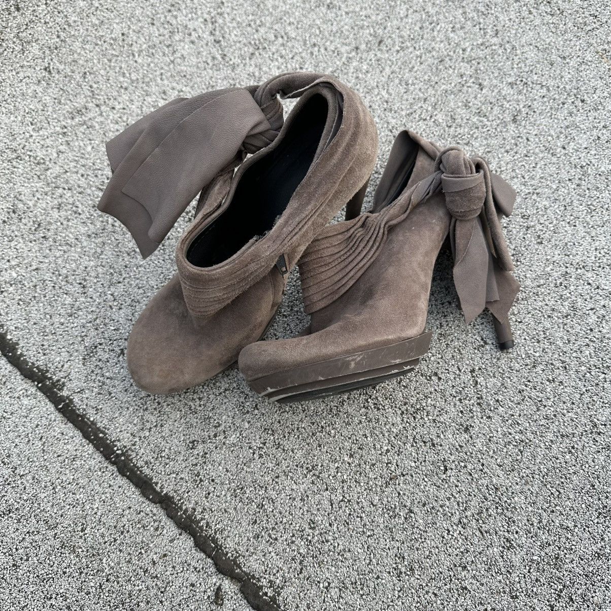 Balenciaga Balenciaga suede pleated bow heels Size US 7 / IT 37 - 1 Thumbnail
