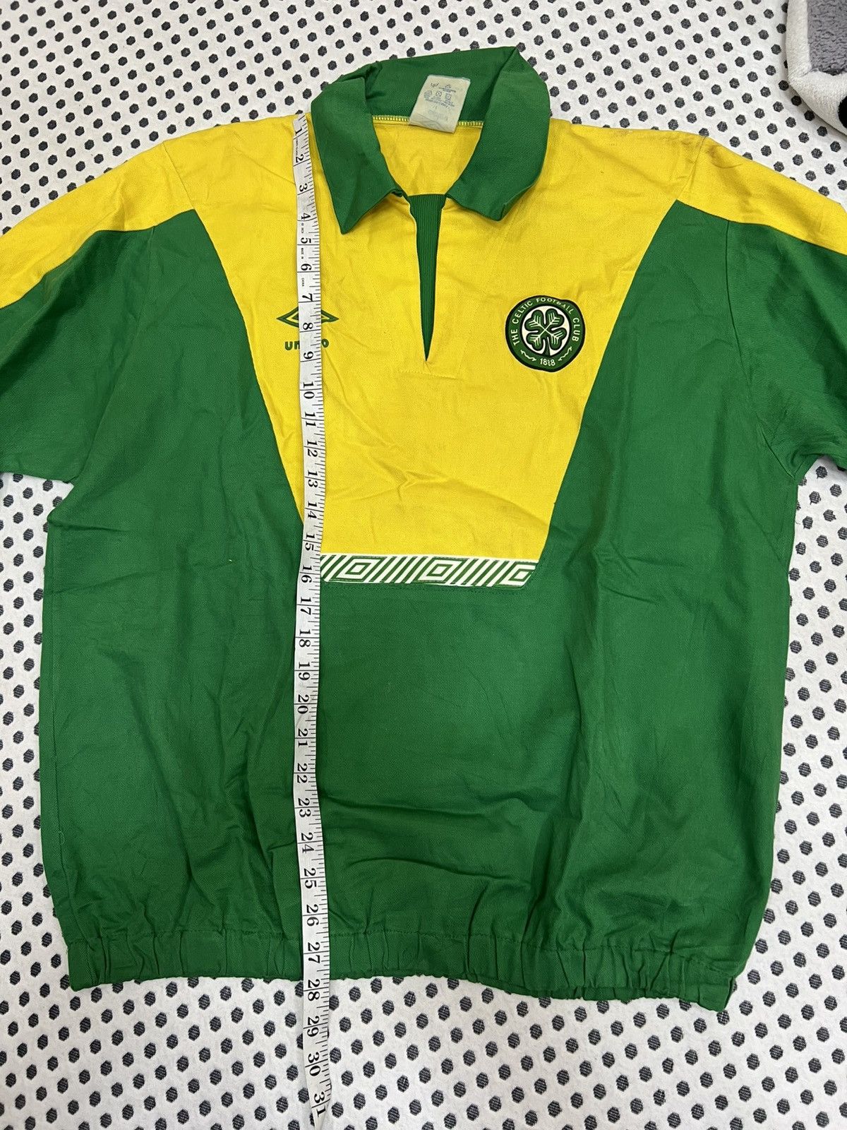 Umbro Celtic FC Umbro Drill/Training Top 1990-1992. Size US L / EU 52-54 / 3 - 8 Thumbnail
